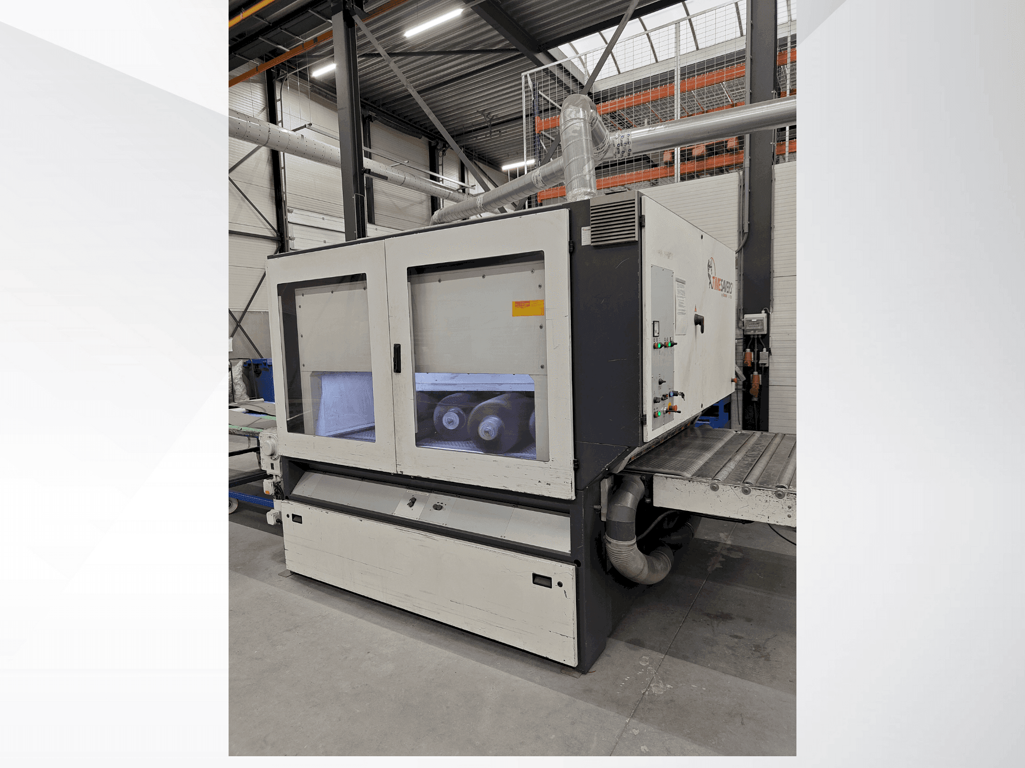Vooraanzicht van TIMESAVERS 42-SERIE-1350-RB machine