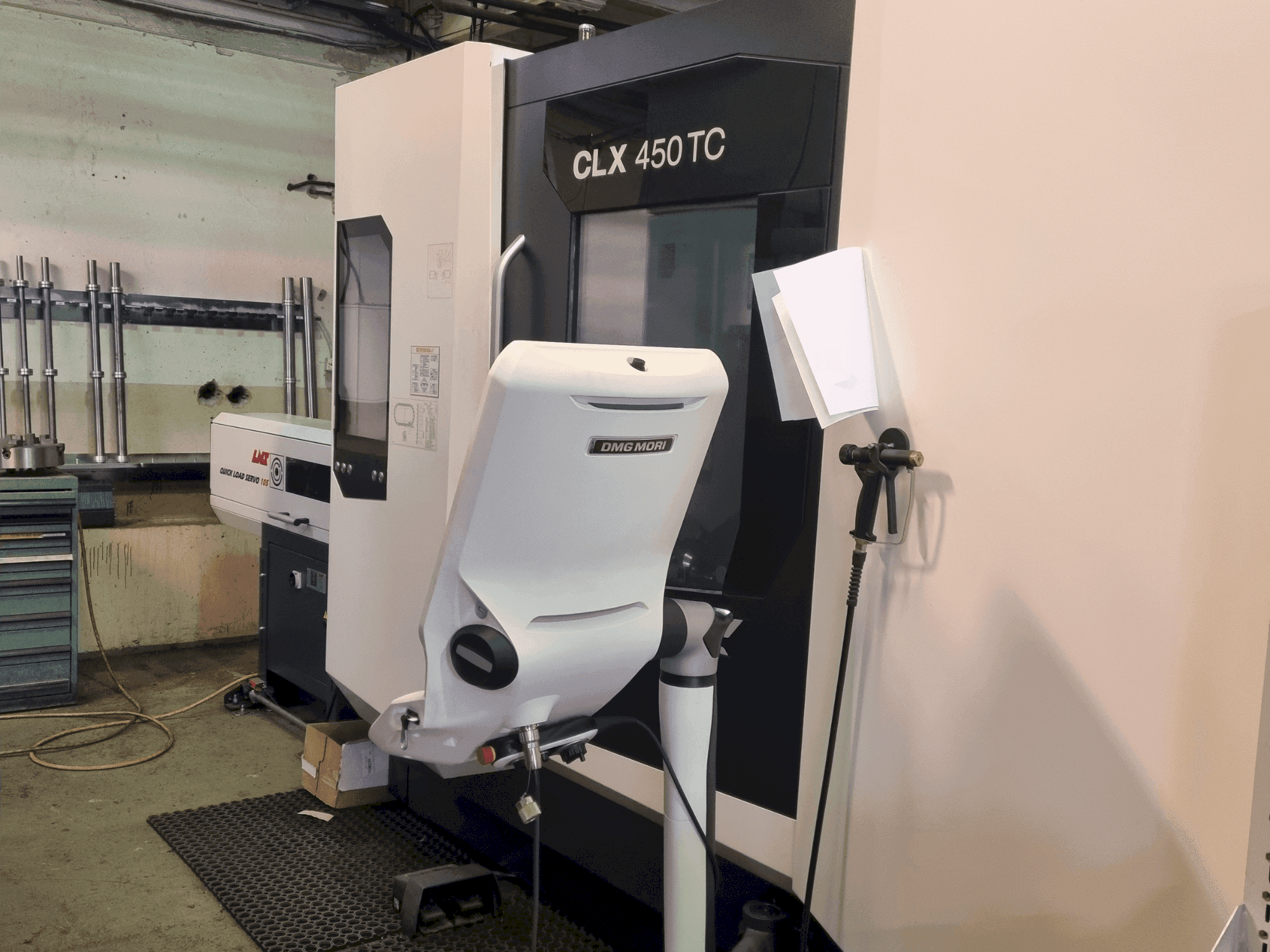 Vooraanzicht van DMG MORI CLX 450 TC machine