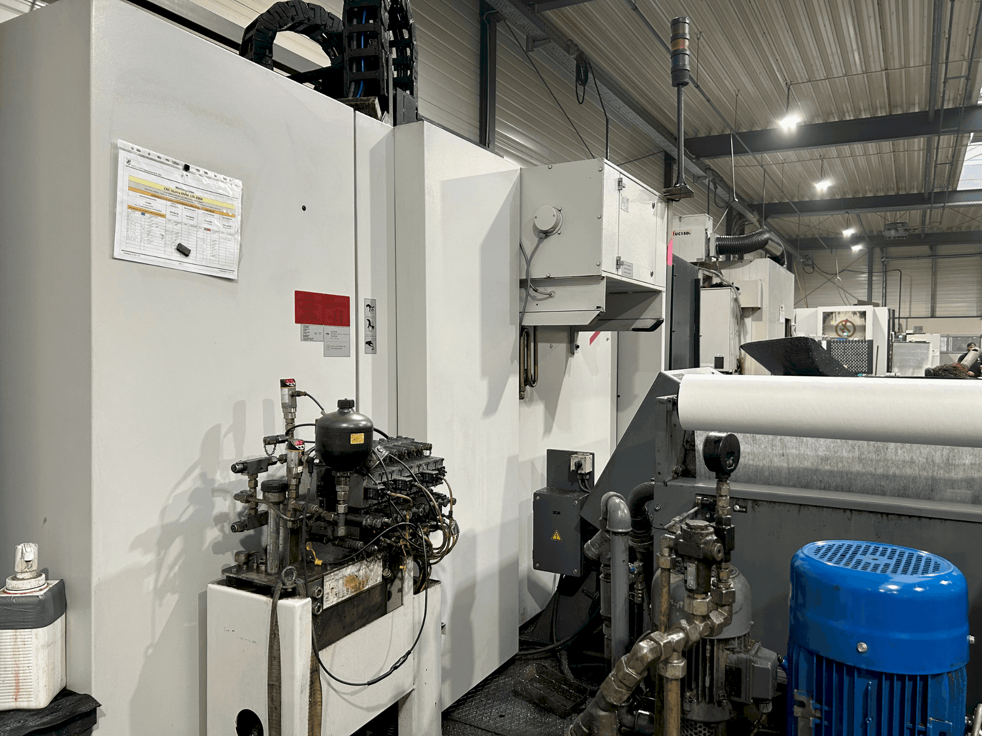 Vooraanzicht van STAMA MC 326 TWIN machine