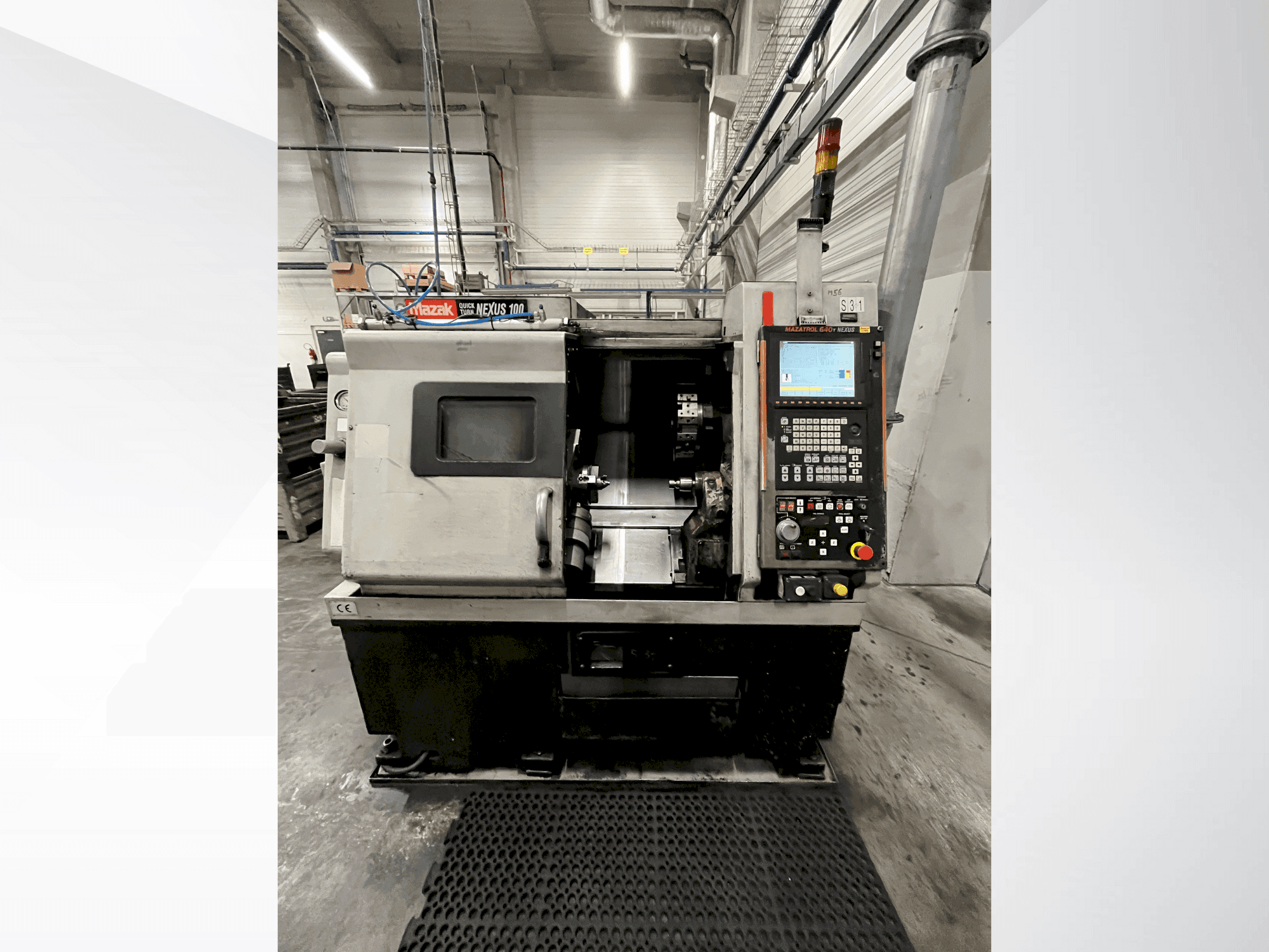 Vooraanzicht van Mazak Quick Turn Nexus 100 machine