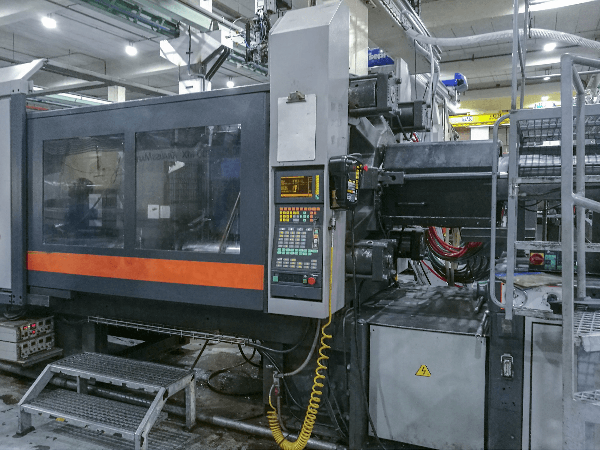 Recht aanzicht 1 van SANDRETTO 4435-550 machine