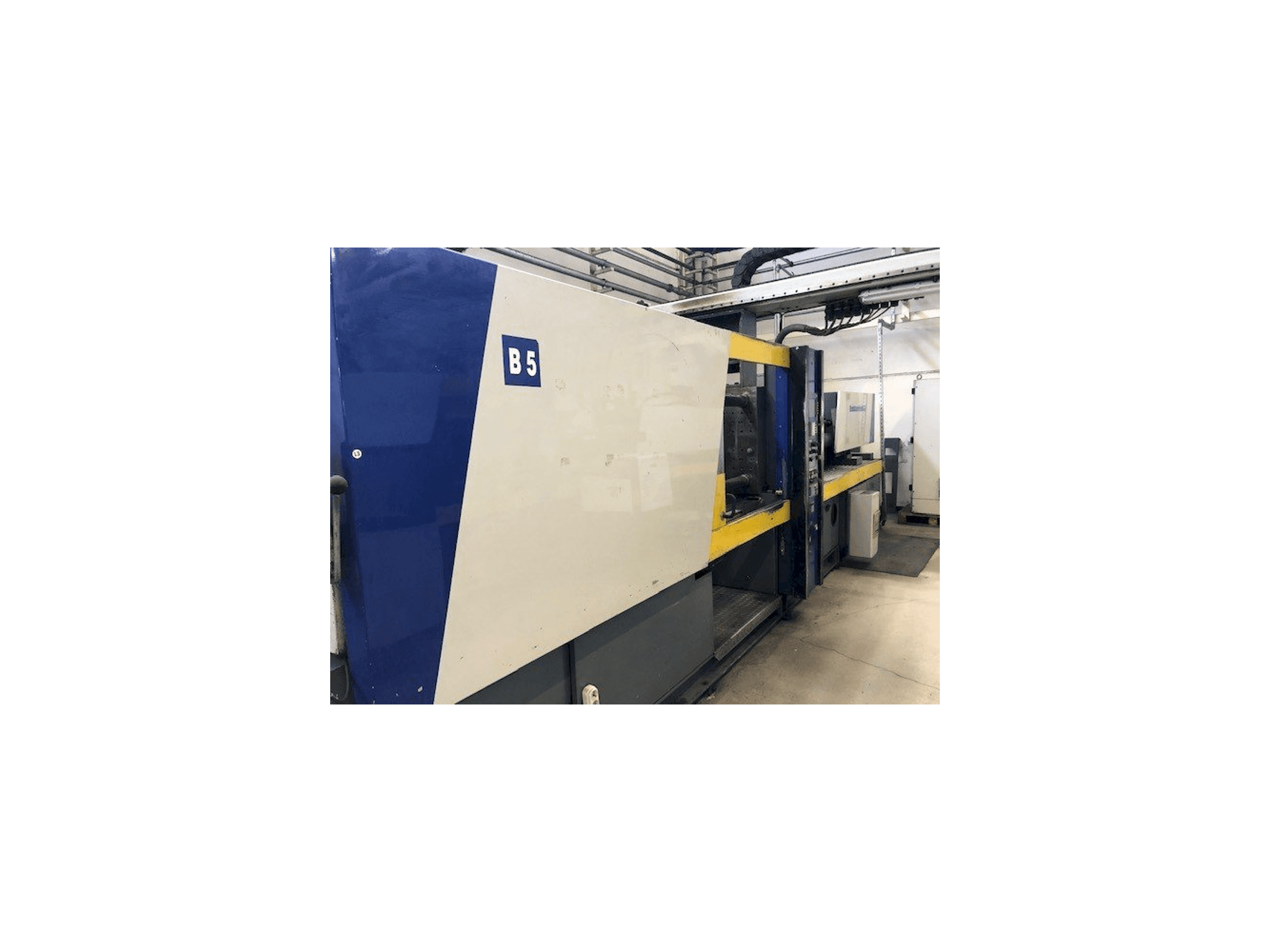 Vooraanzicht van Battenfeld BC-T 1800 /1000 machine