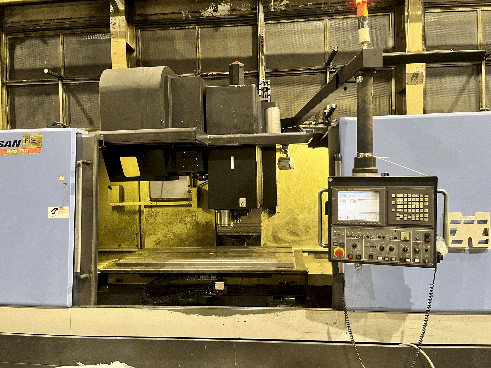 Vooraanzicht van Doosan MYNX 750 machine