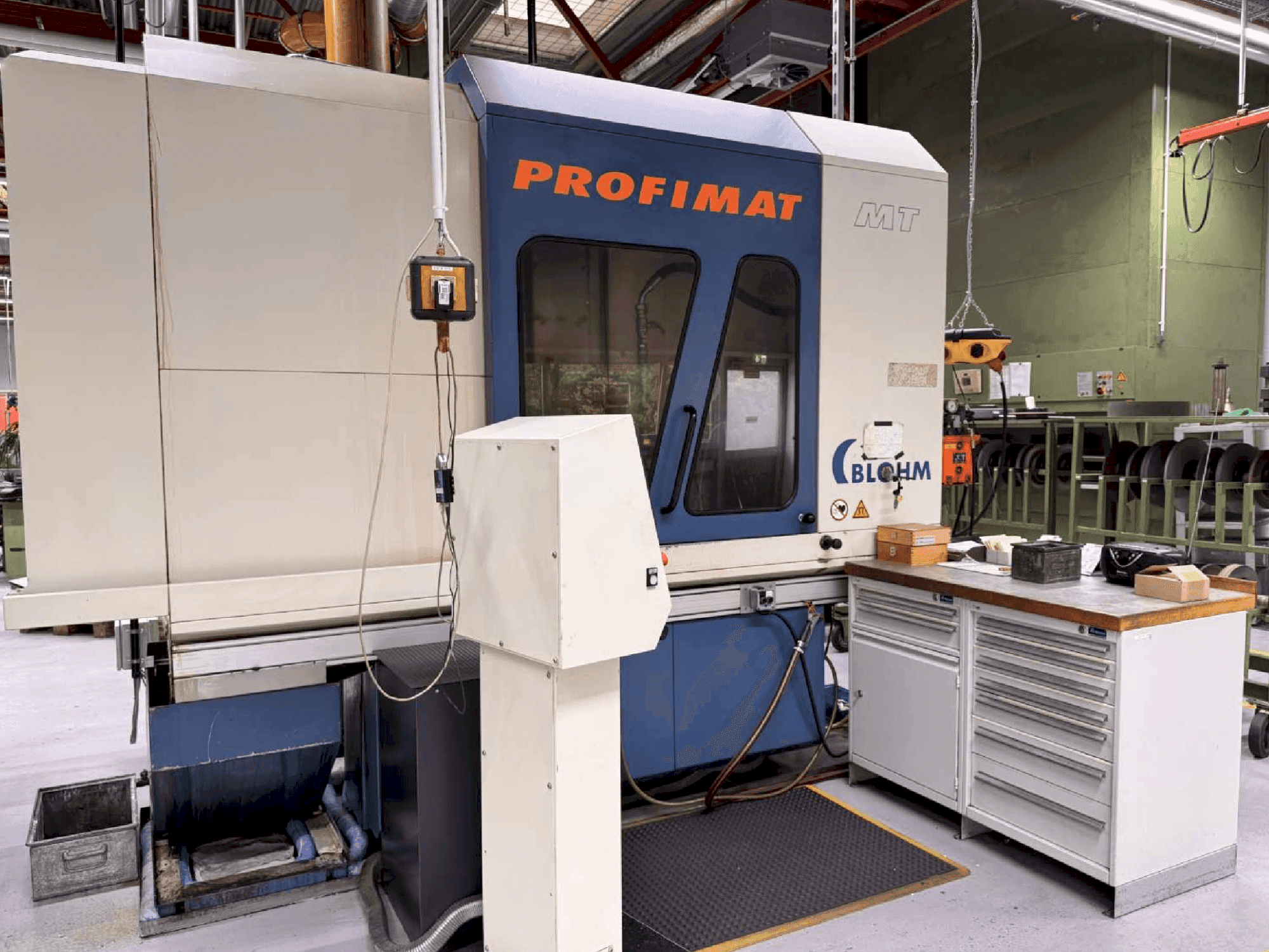 Vooraanzicht van BLOHM Profimat MT 408 machine