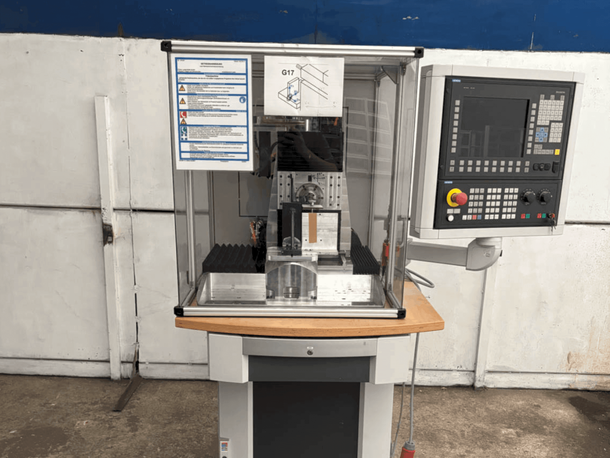 Vooraanzicht van HELLER PT 16 machine