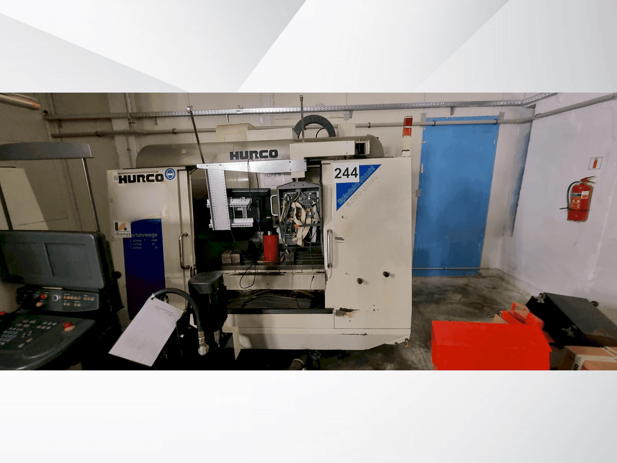 Vooraanzicht van Hurco VM2 machine