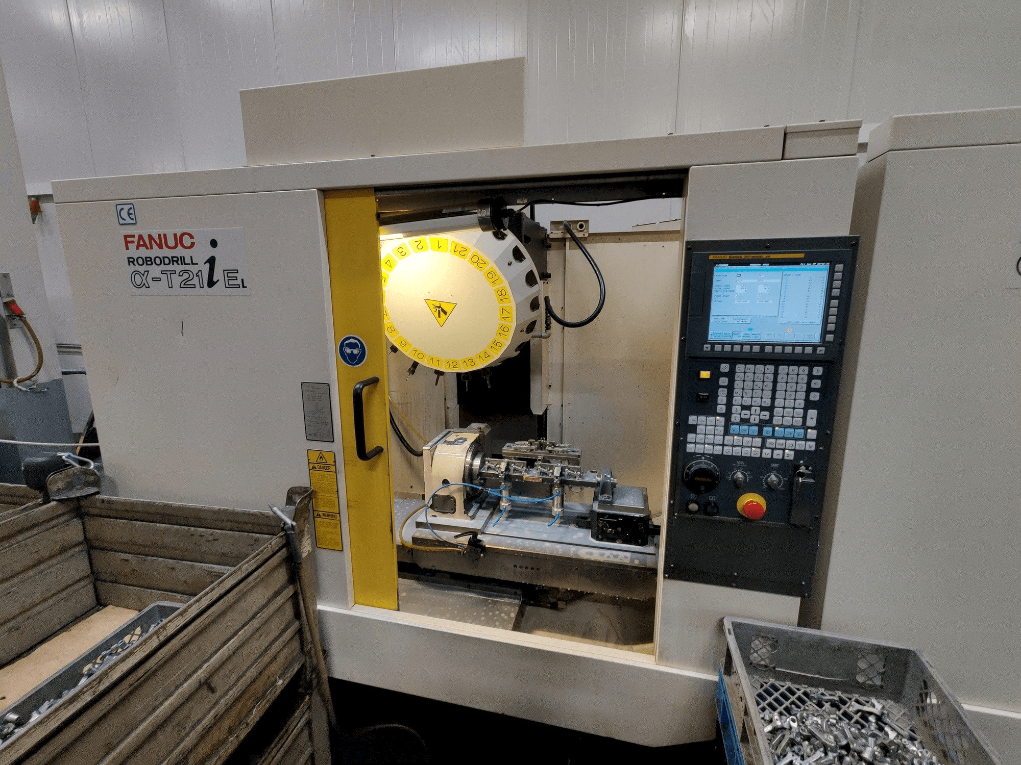 Vooraanzicht van FANUC Robodrill α-T21iEL machine