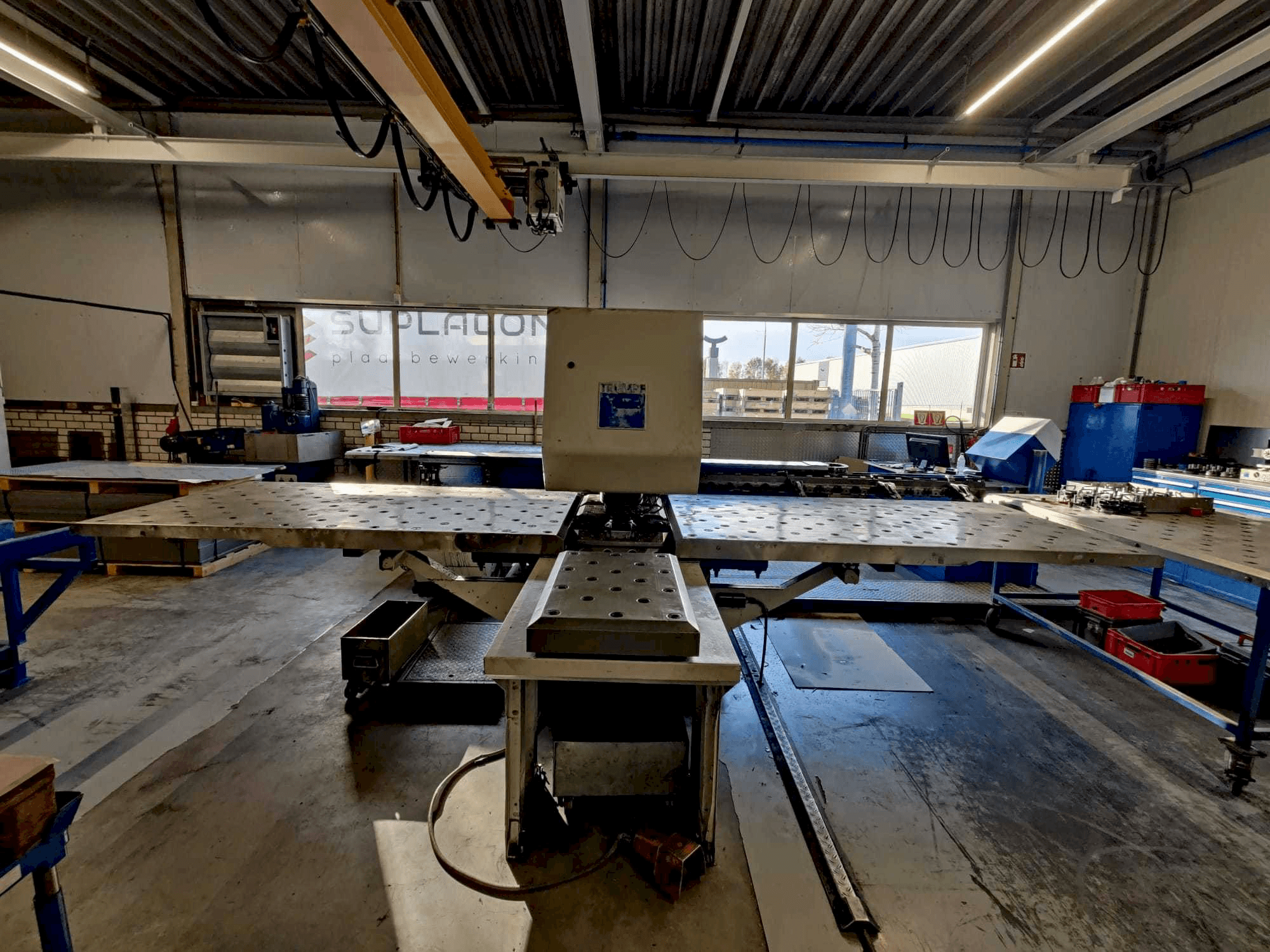 Vooraanzicht van Trumpf Trumatic 500 machine