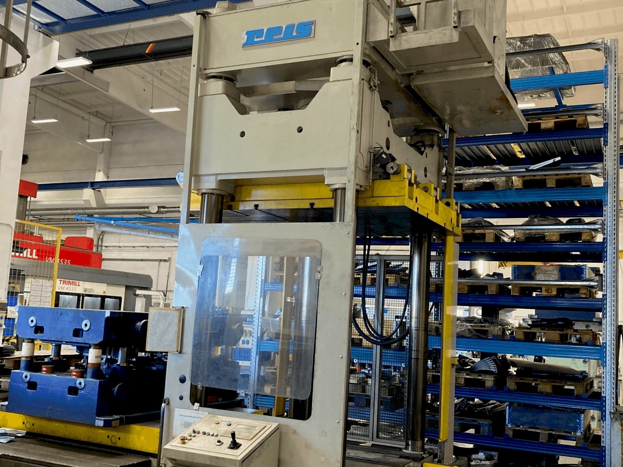 Vooraanzicht van Reis TUS 160-200 machine