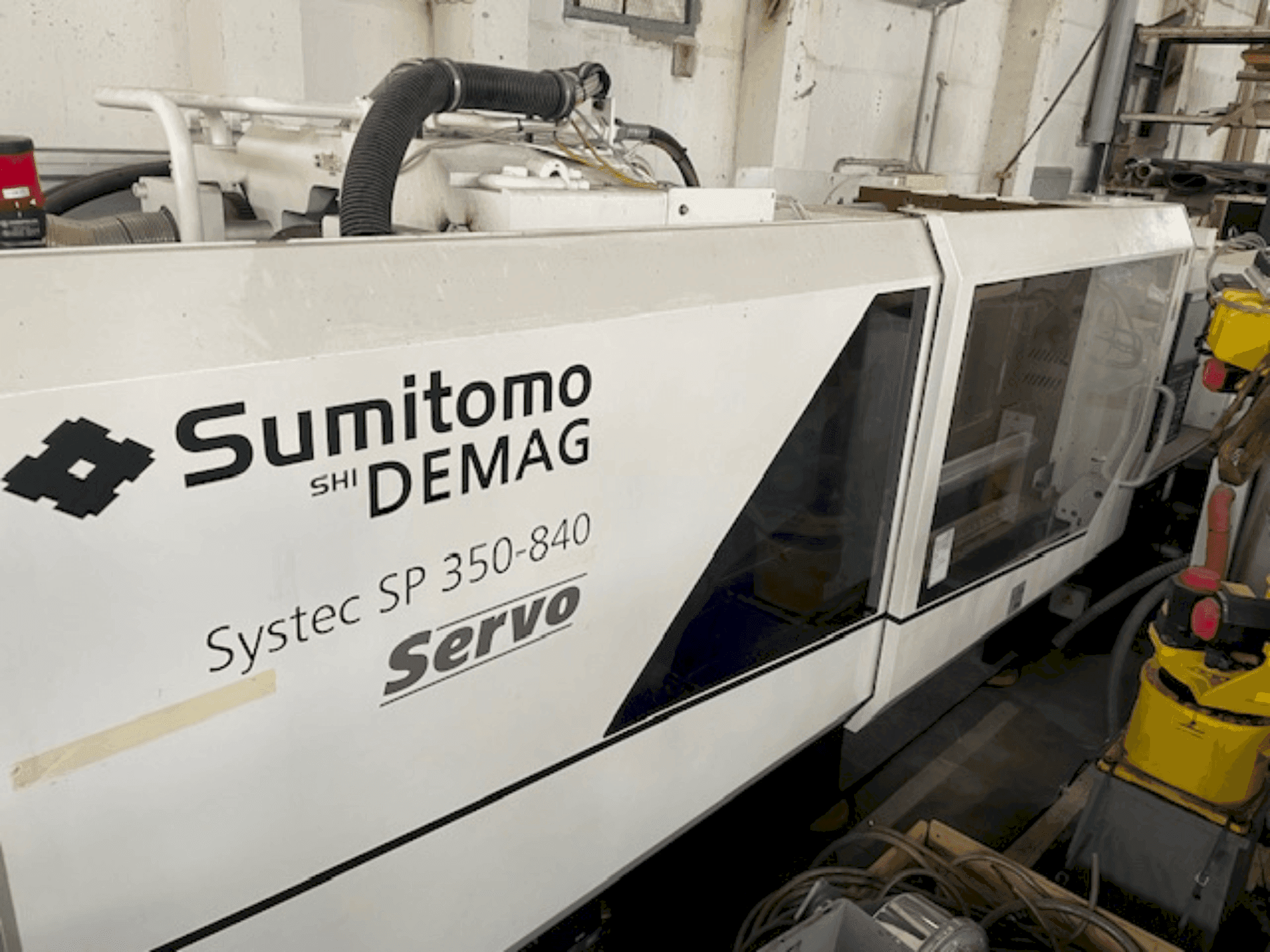 Vooraanzicht van SUMITOMO SHI DEMAG Systec SP 350/720-840 machine