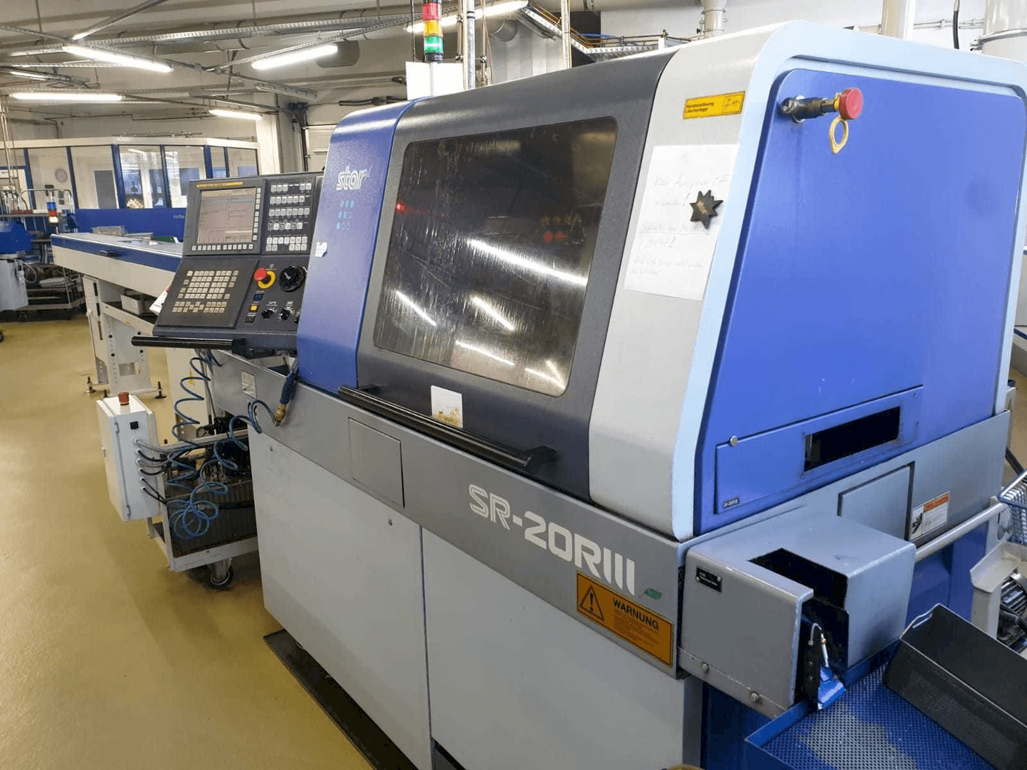 Vooraanzicht van Star SR-20 R III 680 machine