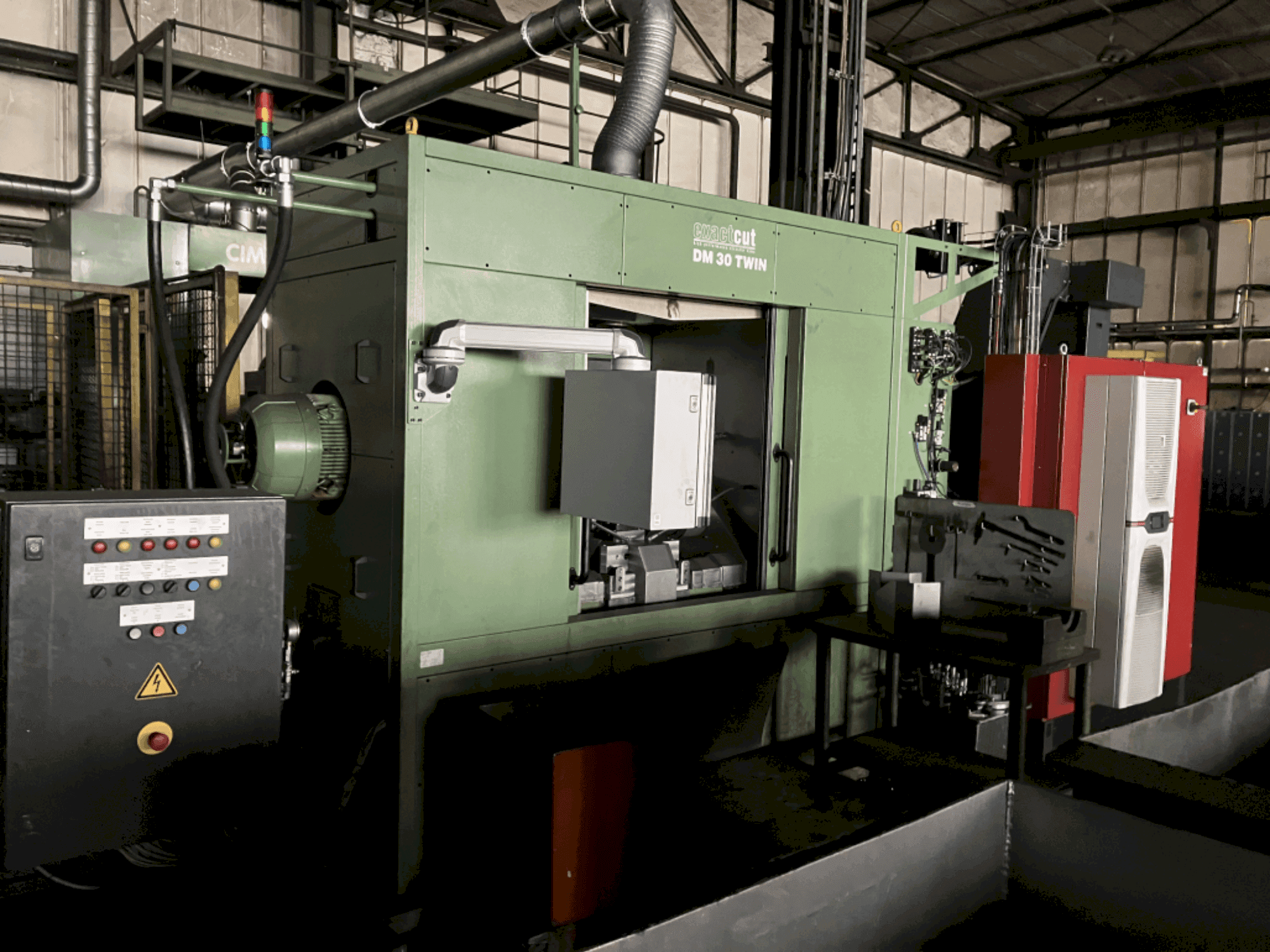 Vooraanzicht van ExactCut DM 30 TWIN machine