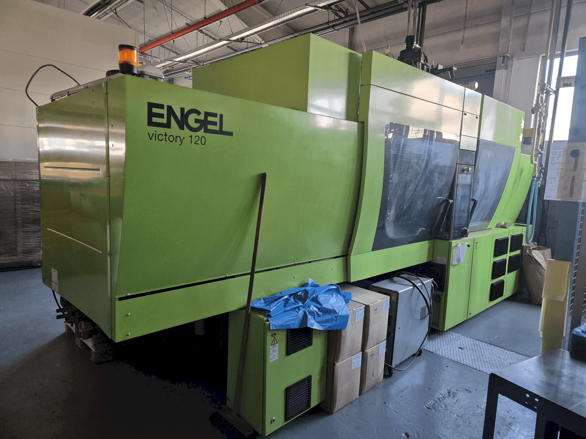 Vooraanzicht van Engel Victory 330H/200V/120 Combi machine