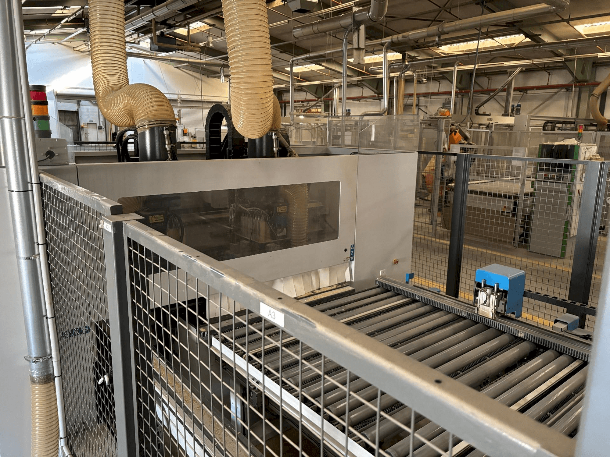 Vooraanzicht van MASTERWOOD MASTERDRILL TF 600 SA machine