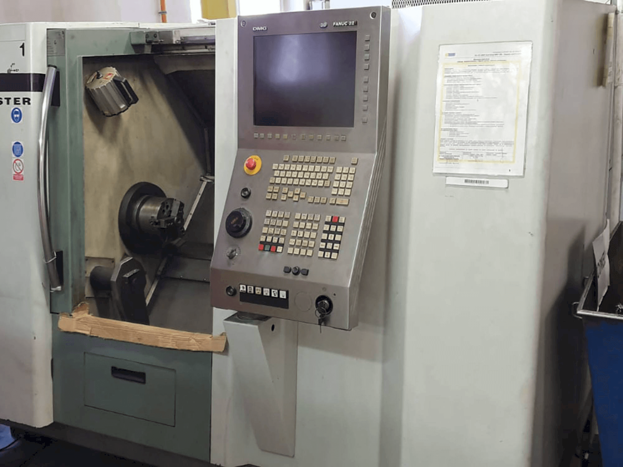 Vooraanzicht van Gildemeister CTX 210 machine