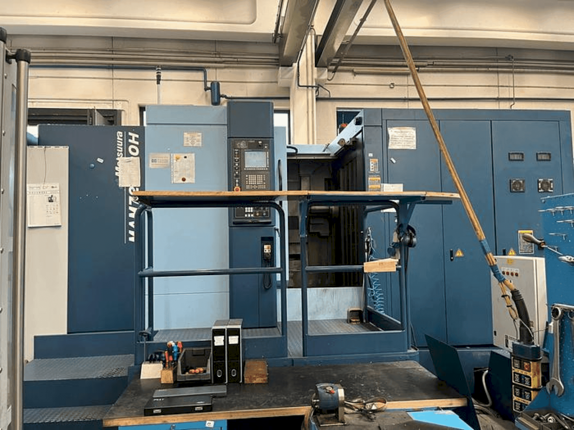 Vooraanzicht van Matsuura MAM 72-100H machine