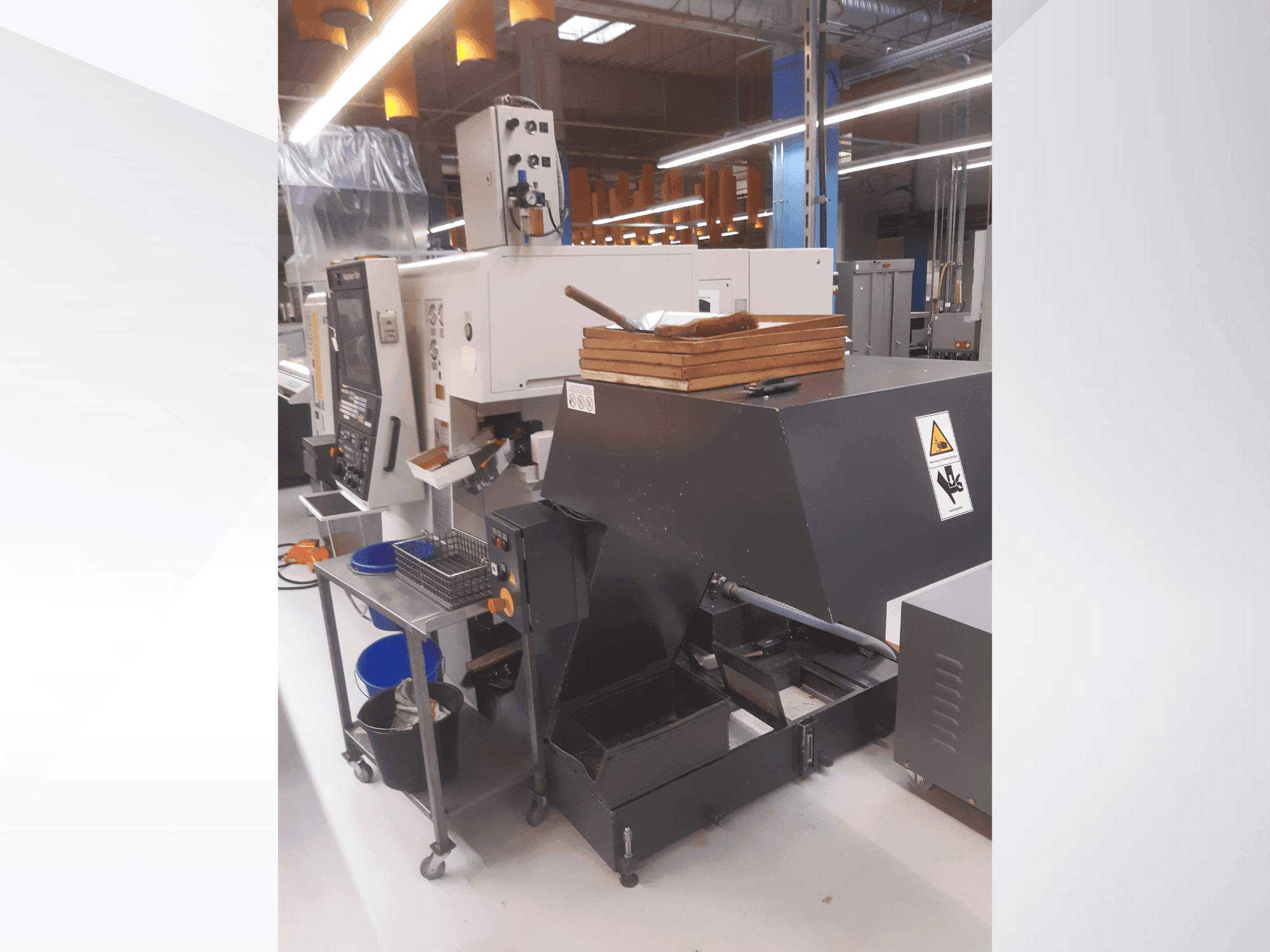 Vooraanzicht van NAKAMURA WT 150 II machine