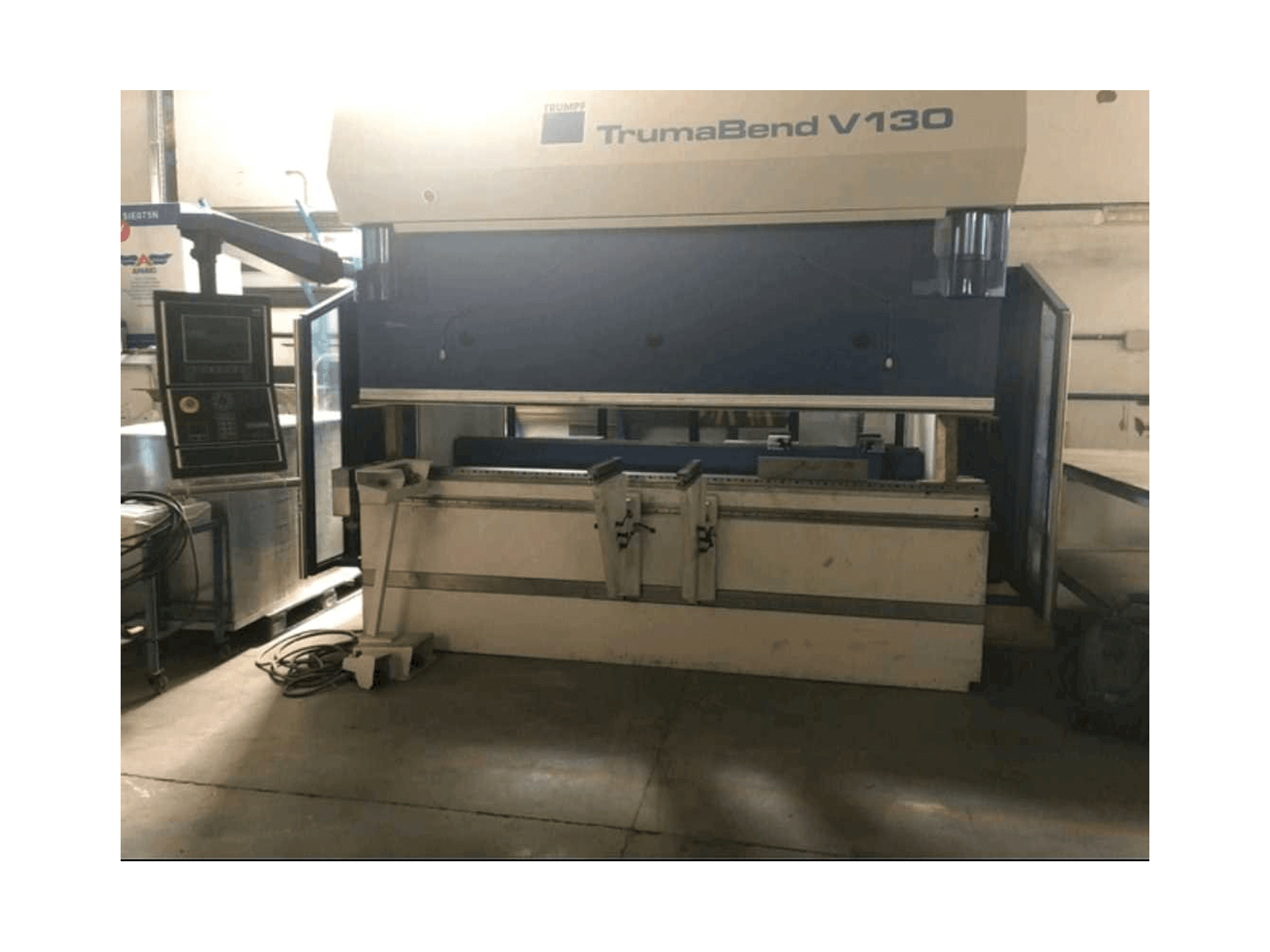 Vooraanzicht van Trumpf TrumaBend V130 machine
