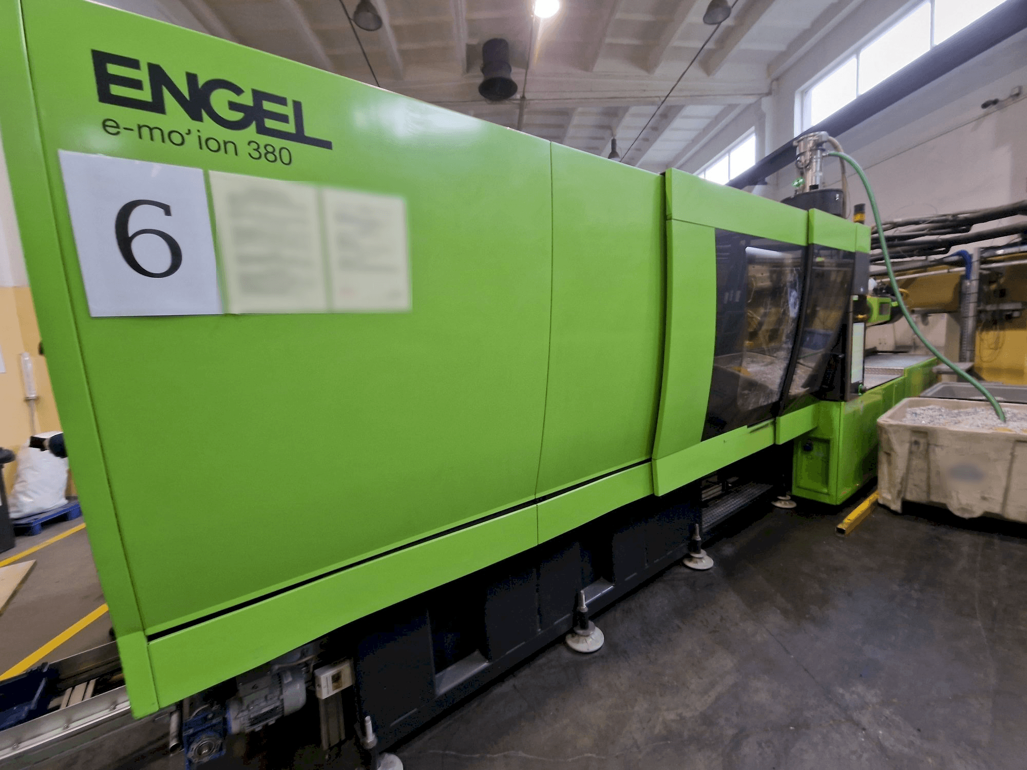Vooraanzicht van Engel e-motion 2440/380 T machine