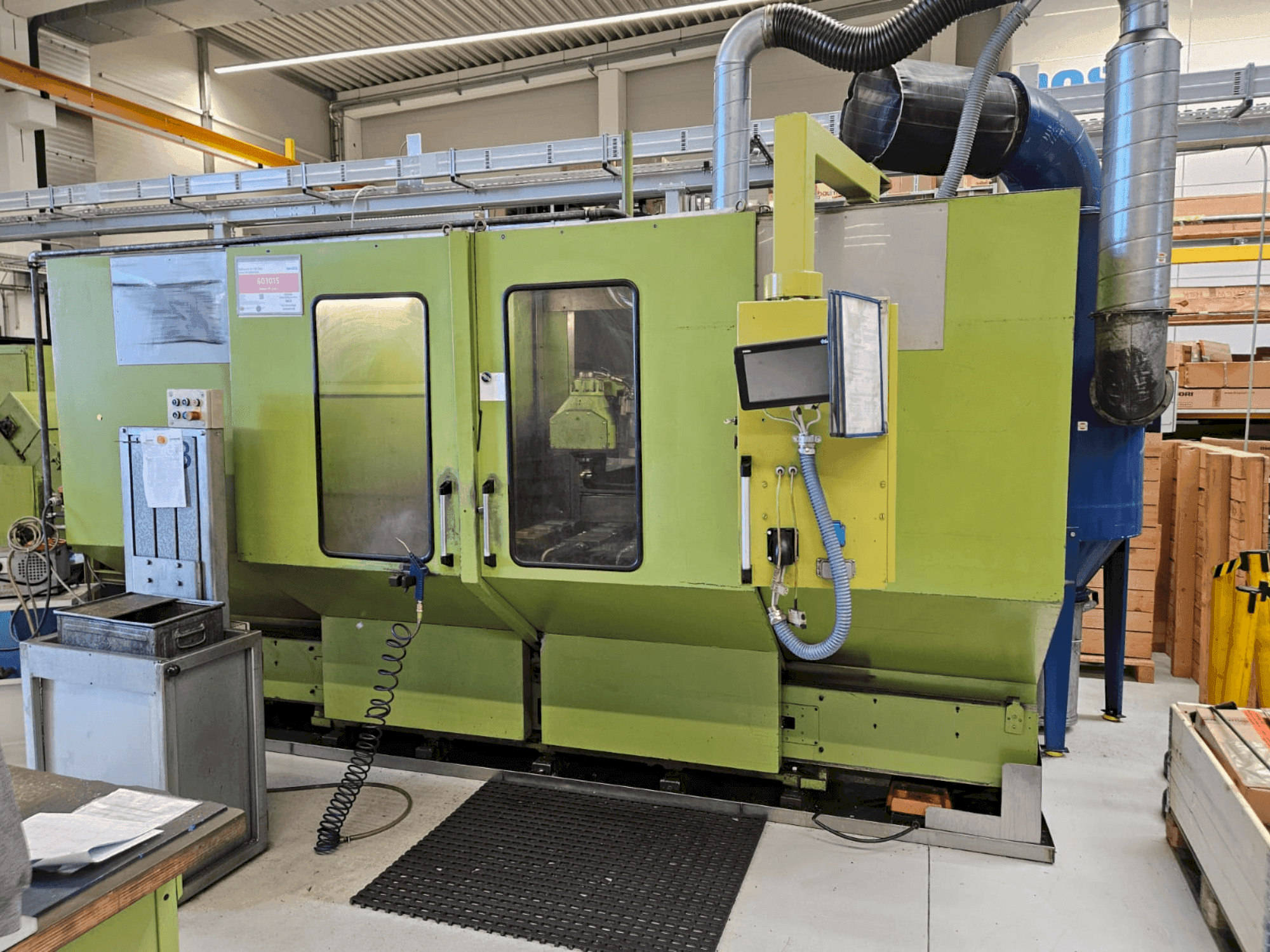 Vooraanzicht van HELLER PFU2 machine