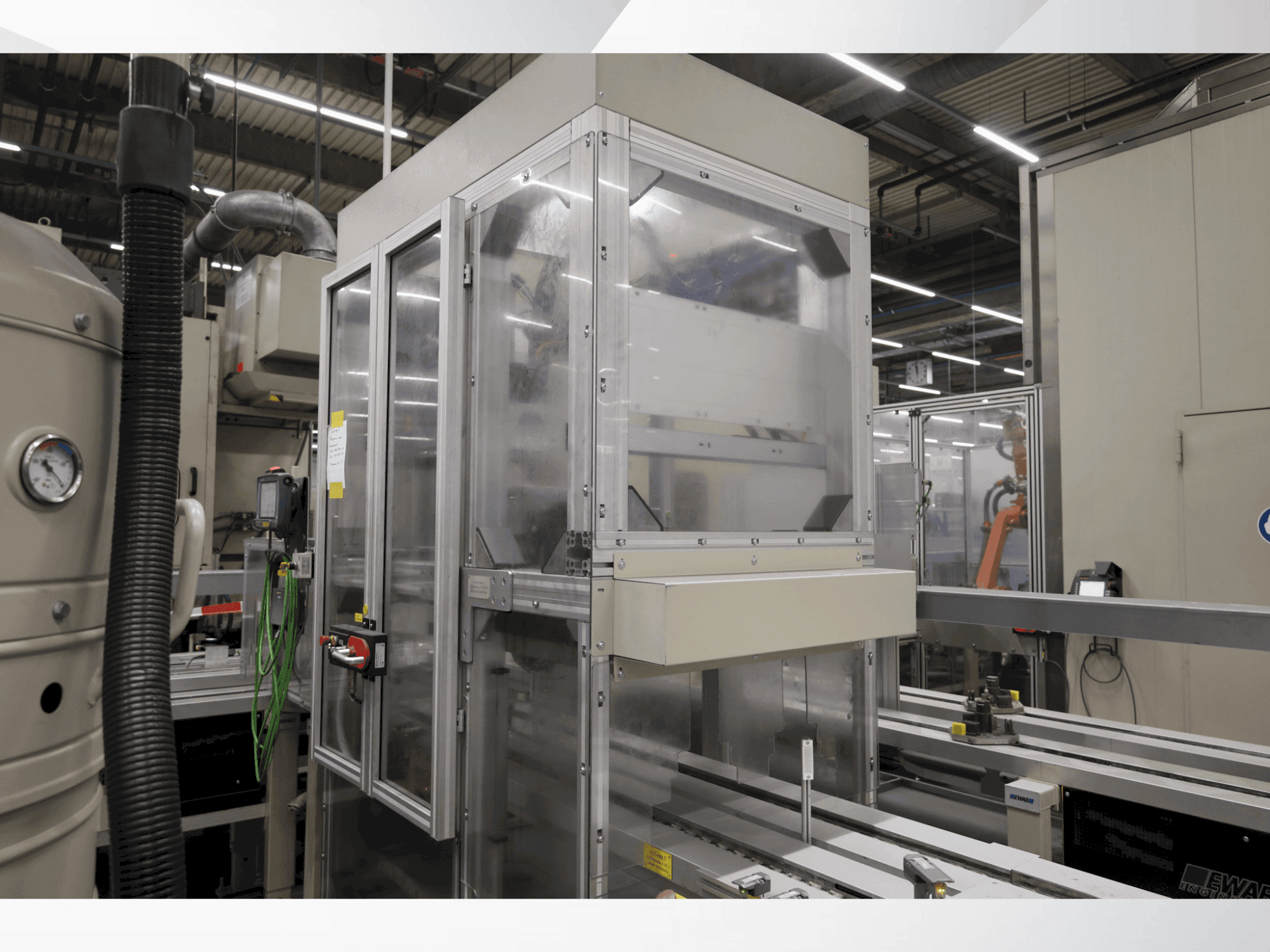 Zijaanzicht van HOFMANN CVK11-BH4 machine