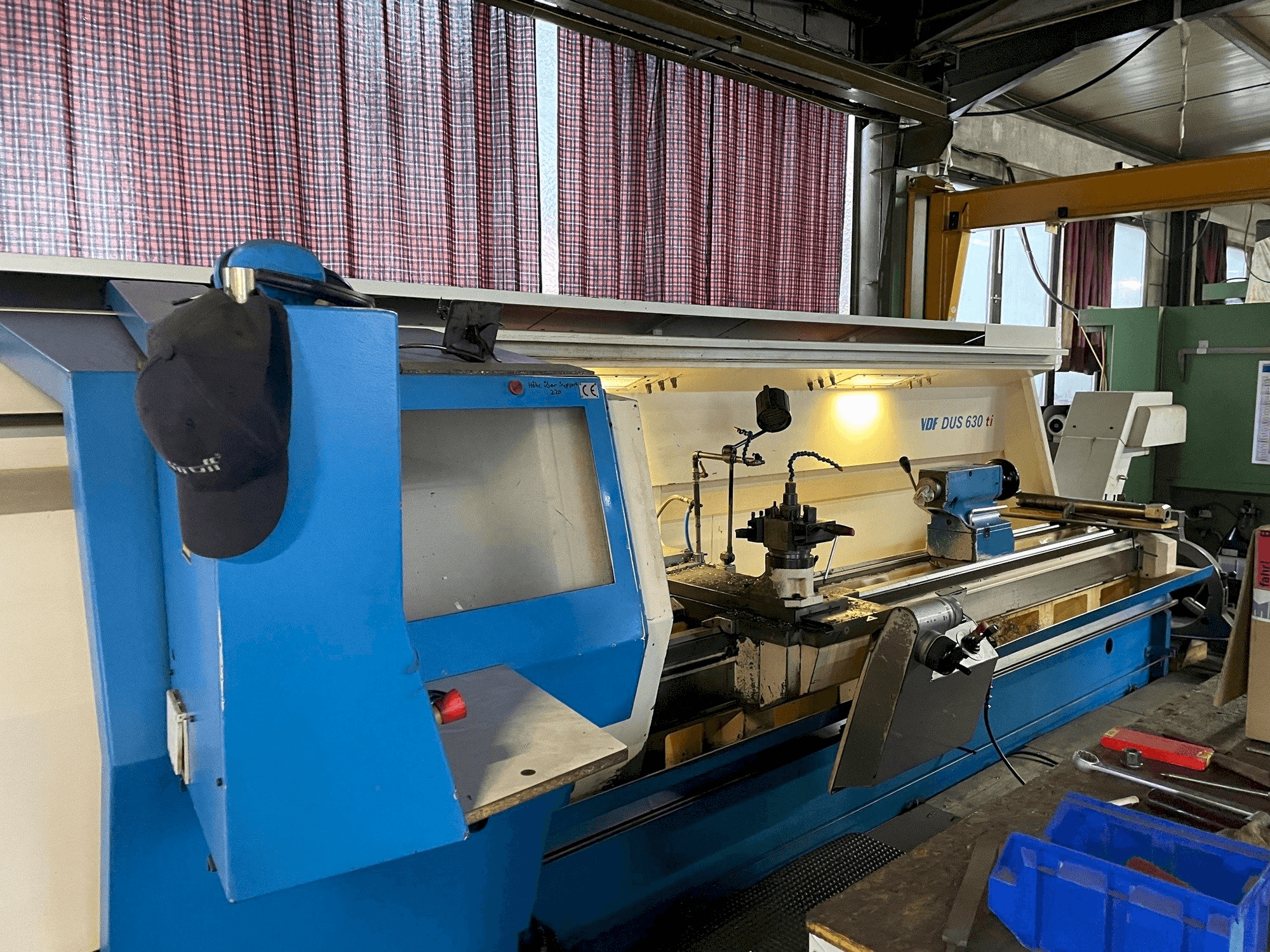 Vooraanzicht van VDF BOEHRINGER machine