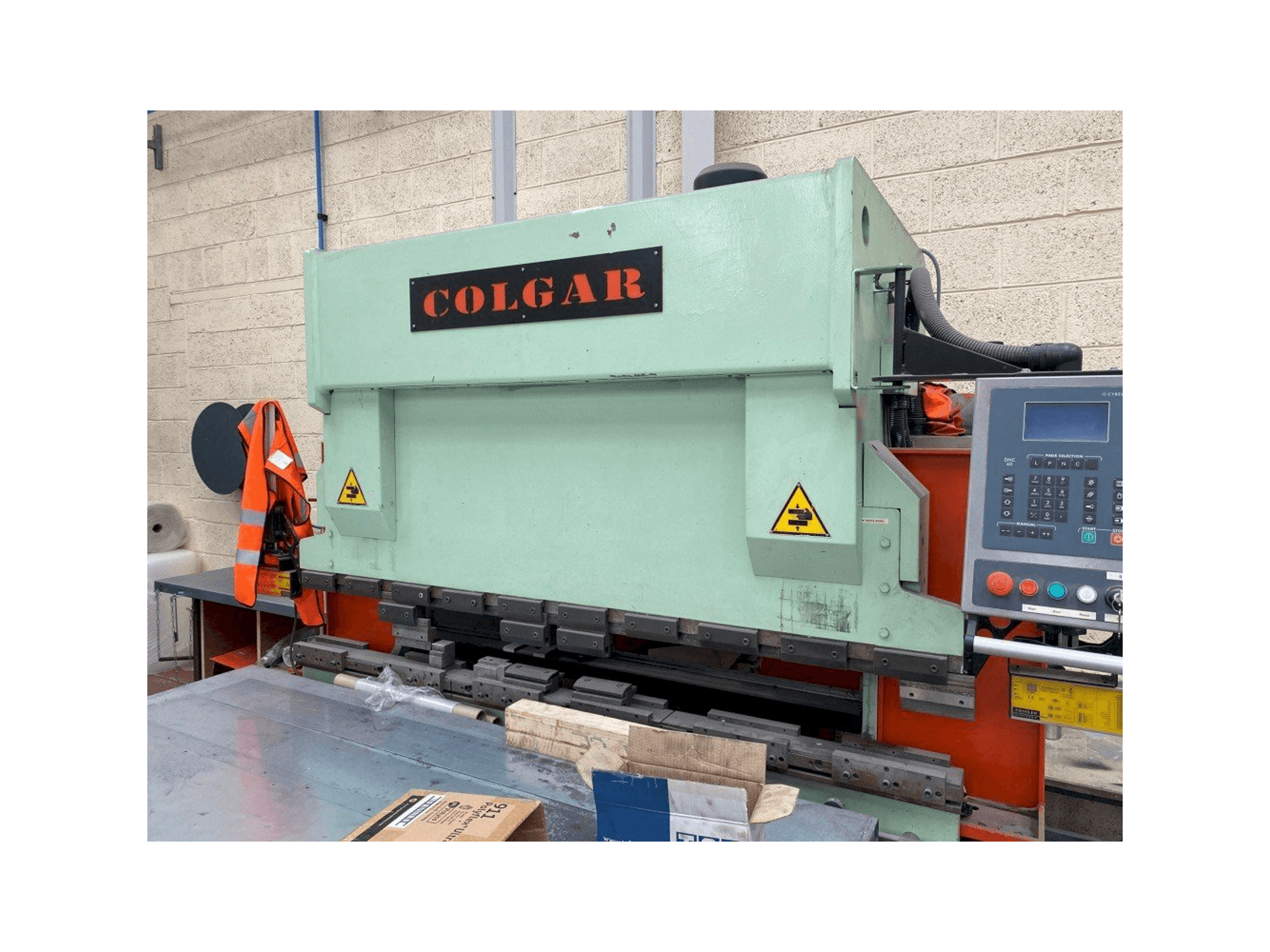 Vooraanzicht van Colgar PI 316/21 machine