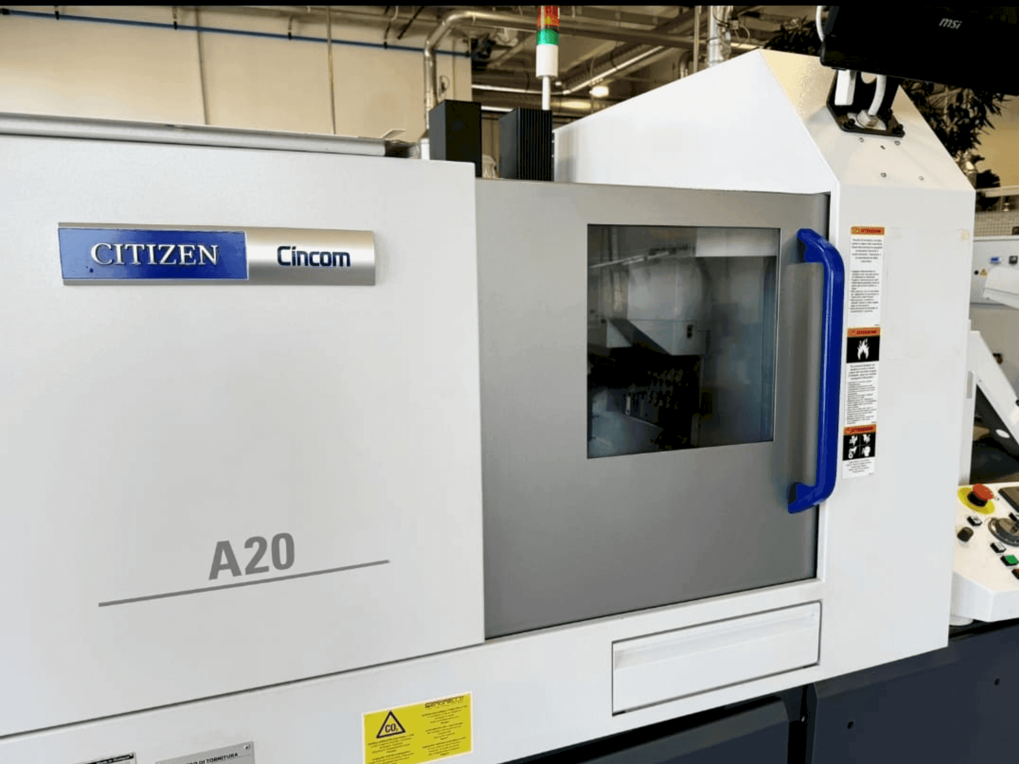 Vooraanzicht van Citizen Cincom A20 machine