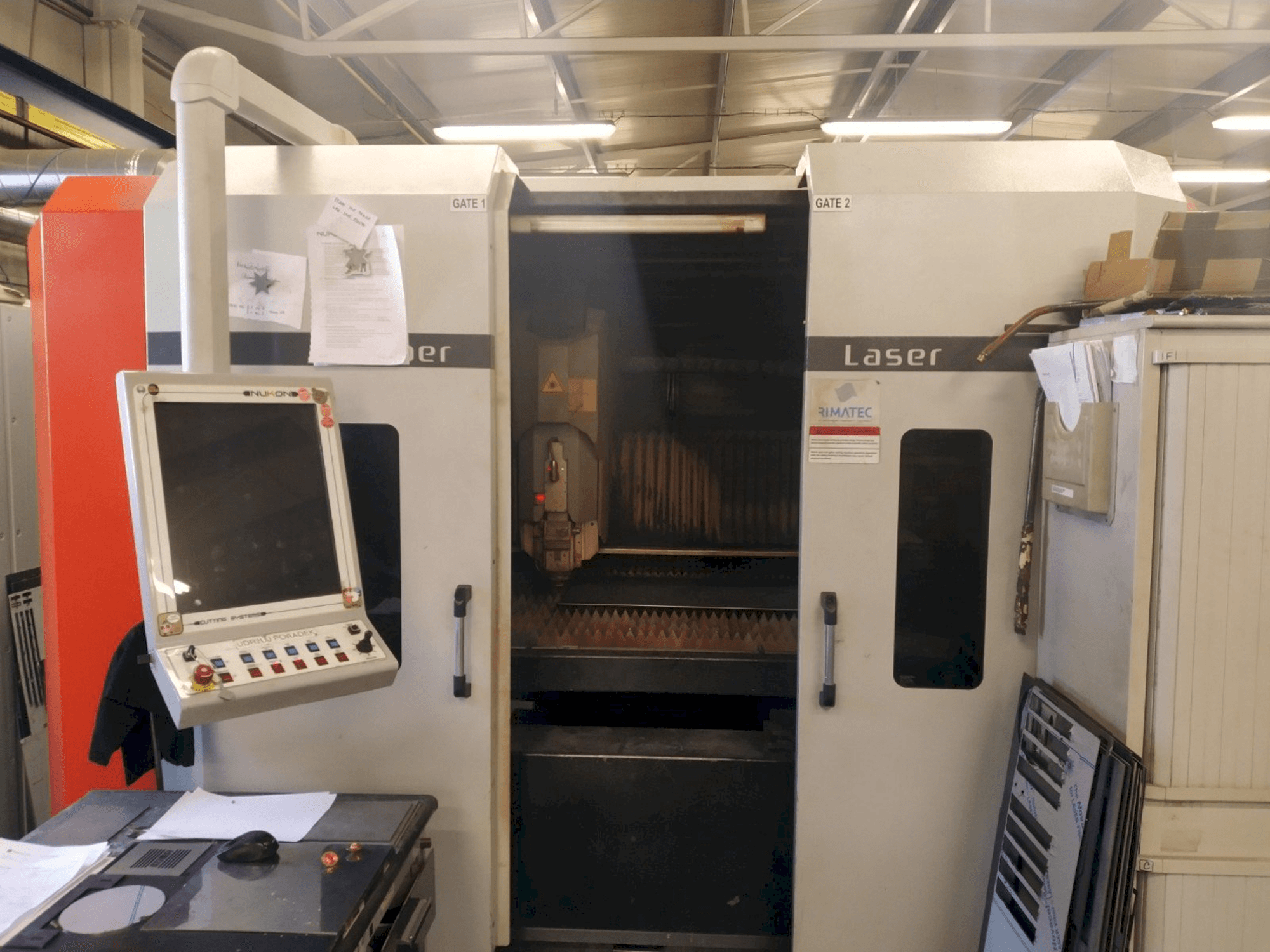 Vooraanzicht van NUKON NF PRO 315 machine