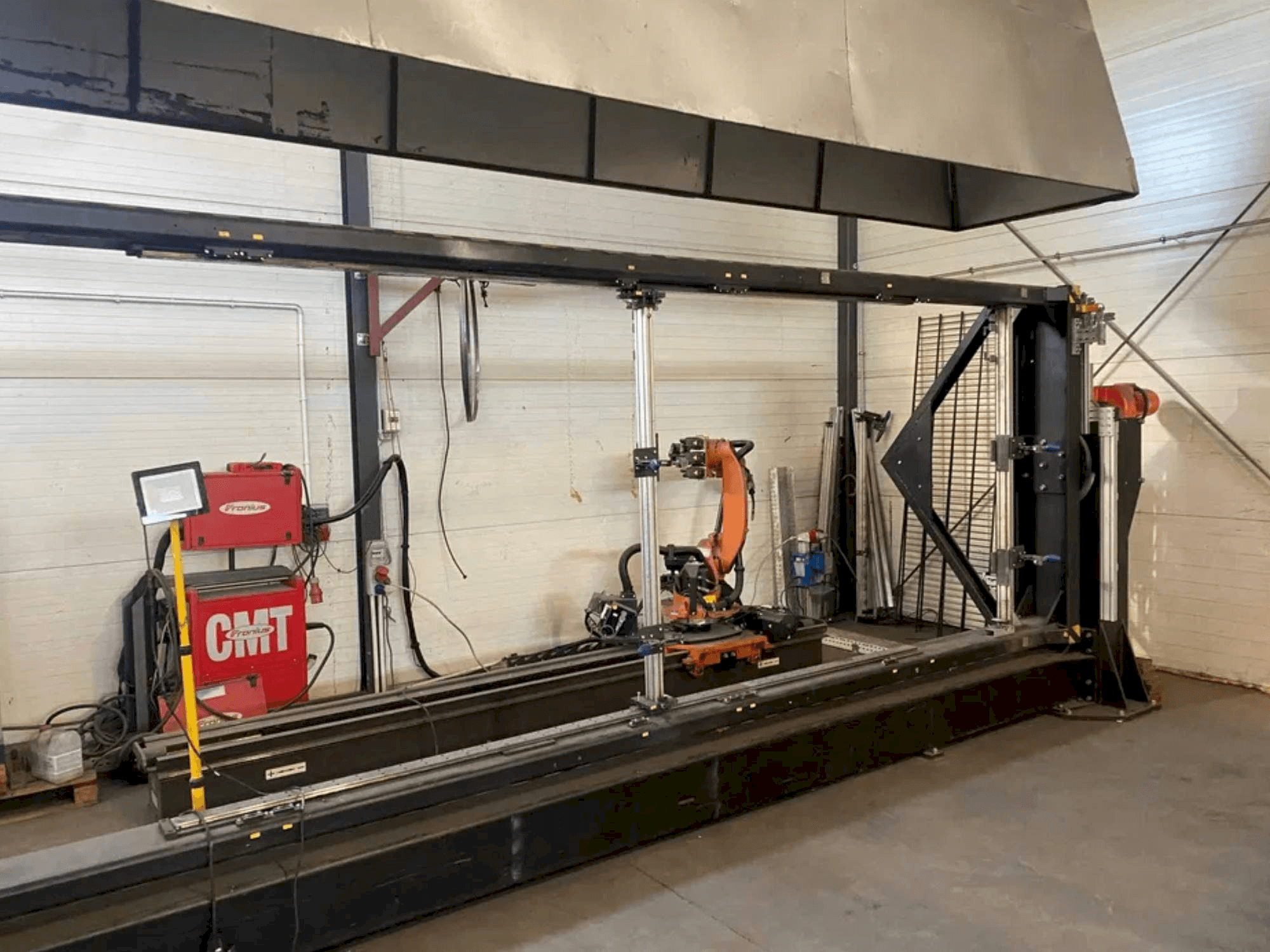 Vooraanzicht van Kronos Kjellberg KR 16 L6 ARC-C machine