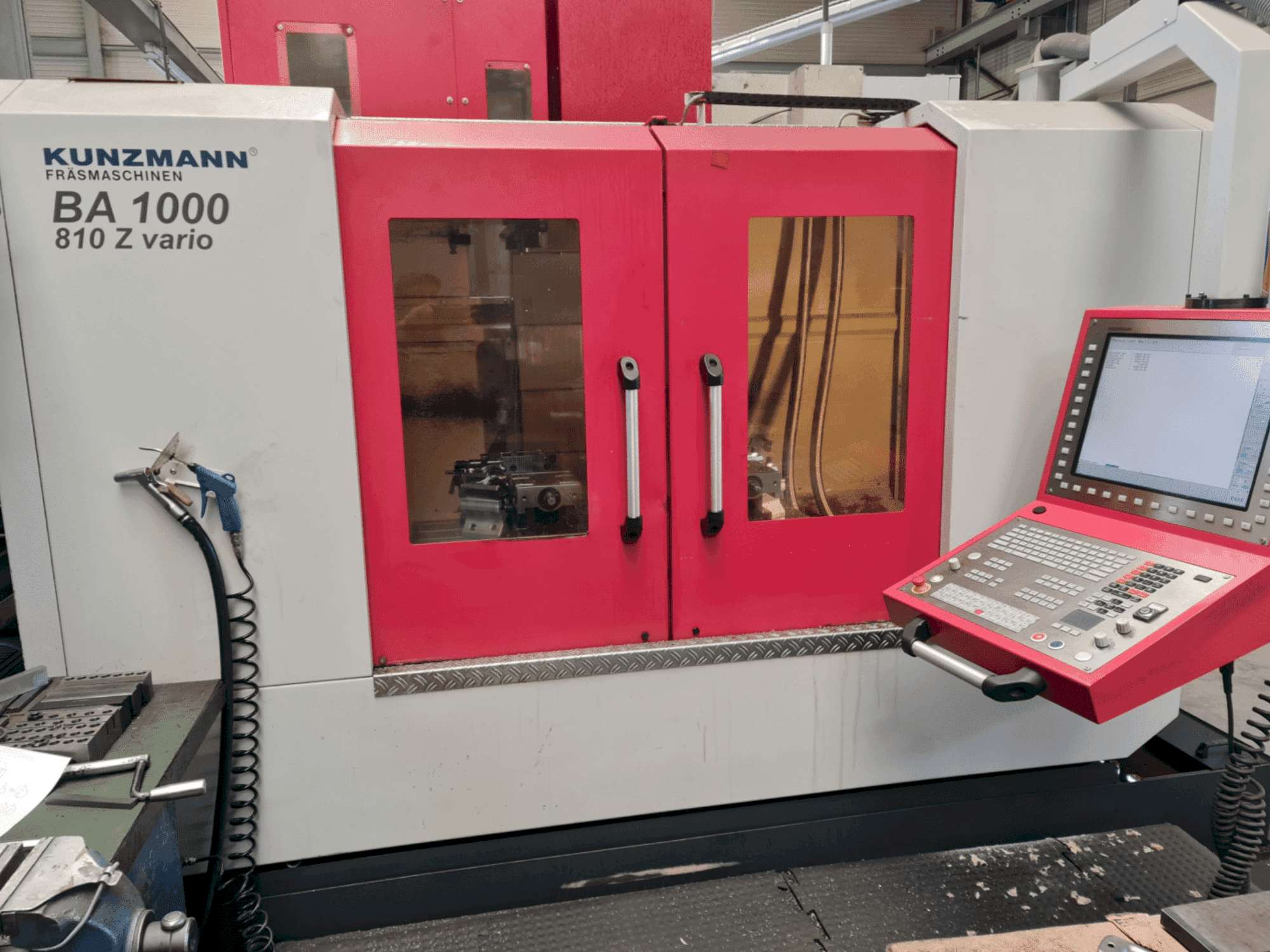 Vooraanzicht van KUNZMANN BA 1000/810 Vario (2013) machine