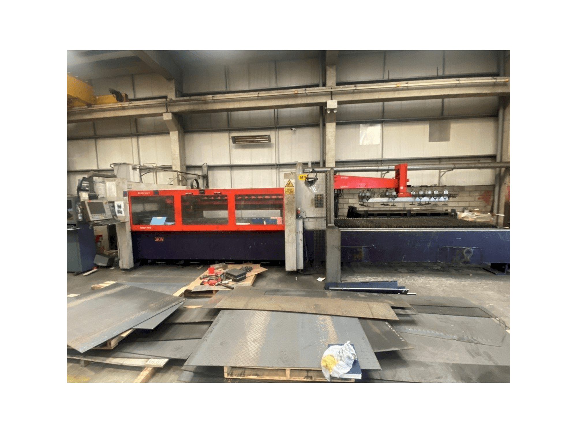 Vooraanzicht van Bystronic Bystar 3015 machine