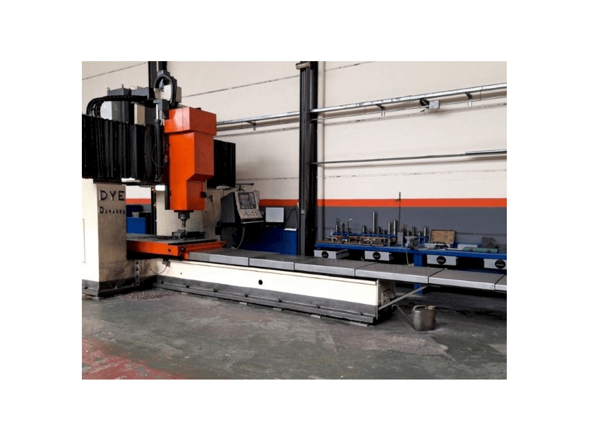 Vooraanzicht van DYE FD-3600 machine