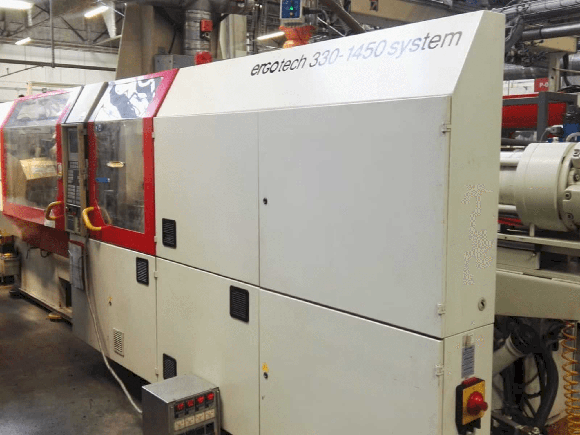 Vooraanzicht van DEMAG Ergotech 330-1450 system machine