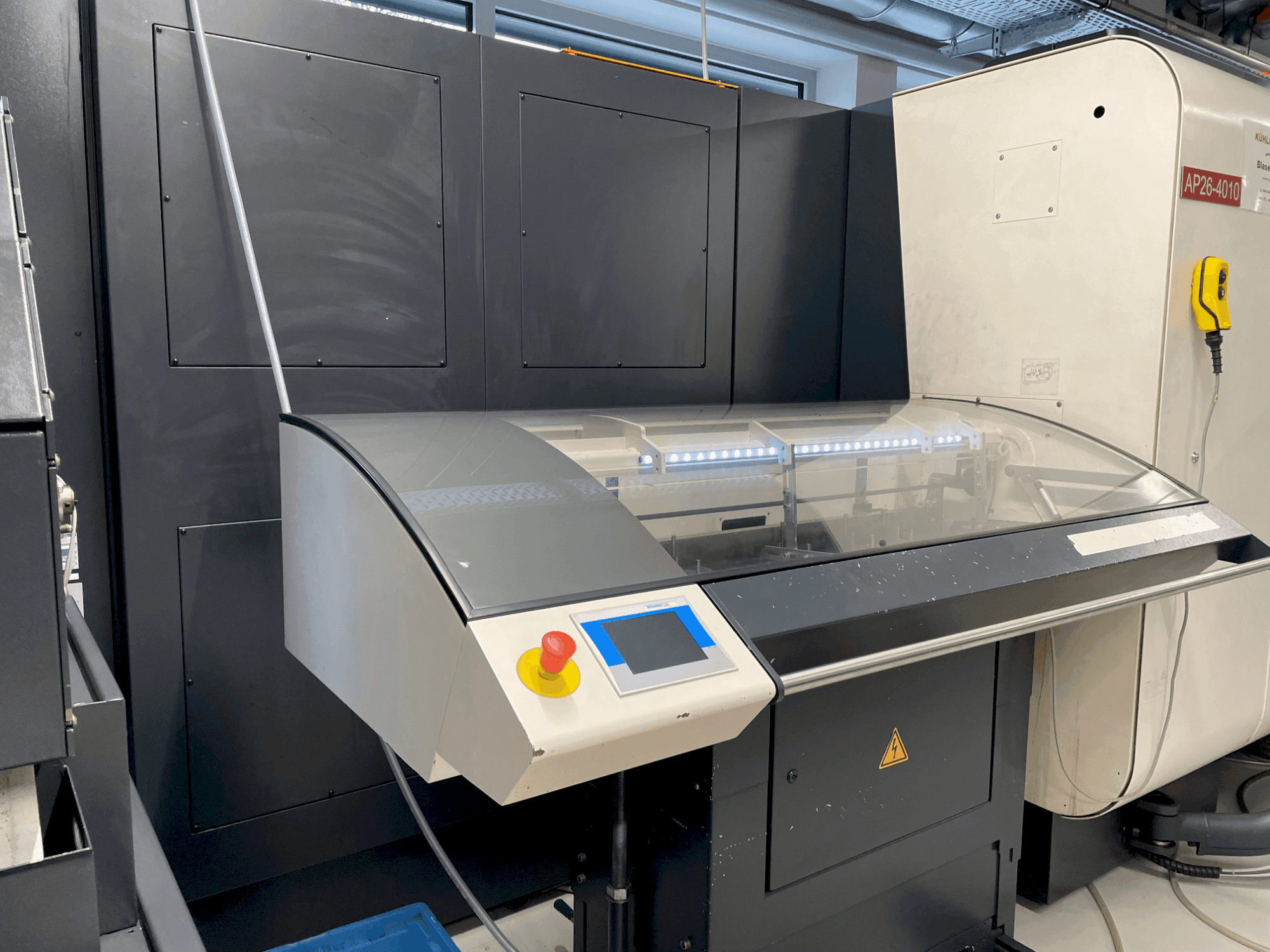 Vooraanzicht van DMG Sprint 65 3 T machine