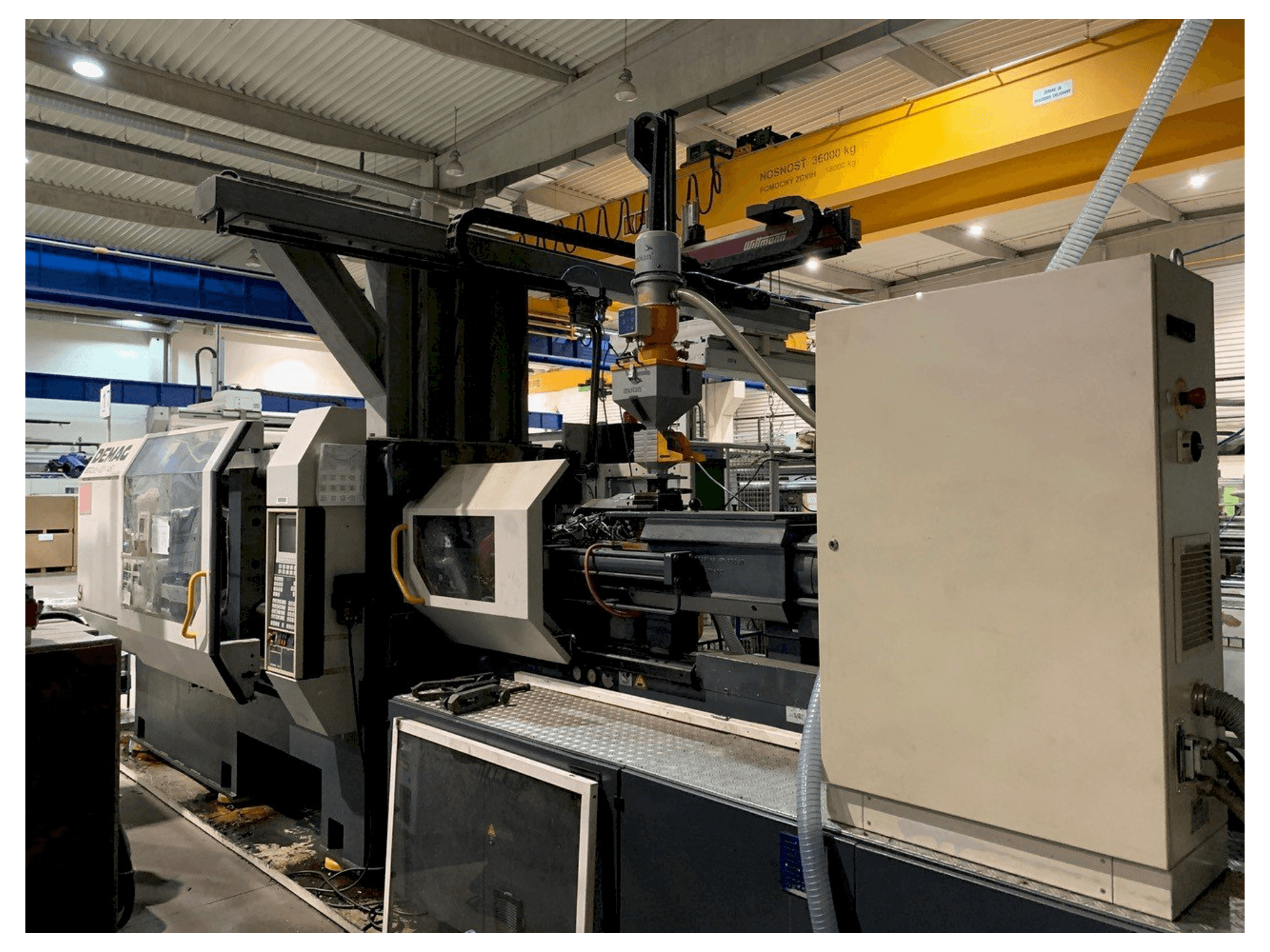 Vooraanzicht van DEMAG Ergotech 4200-1450 machine