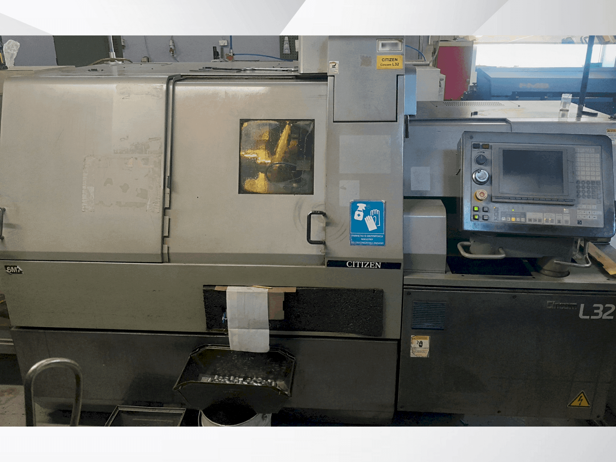 Vooraanzicht van Citizen L32 VII machine