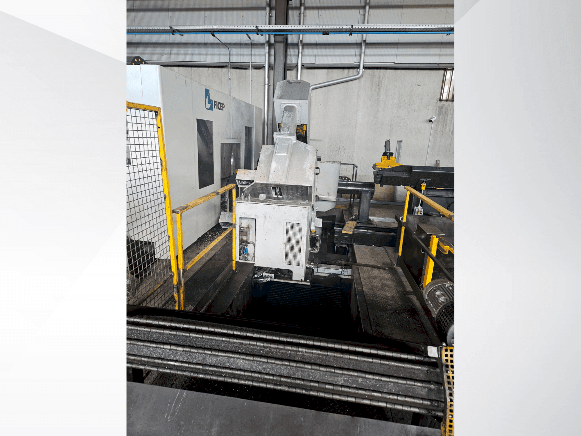 Vooraanzicht van FICEP D50F machine