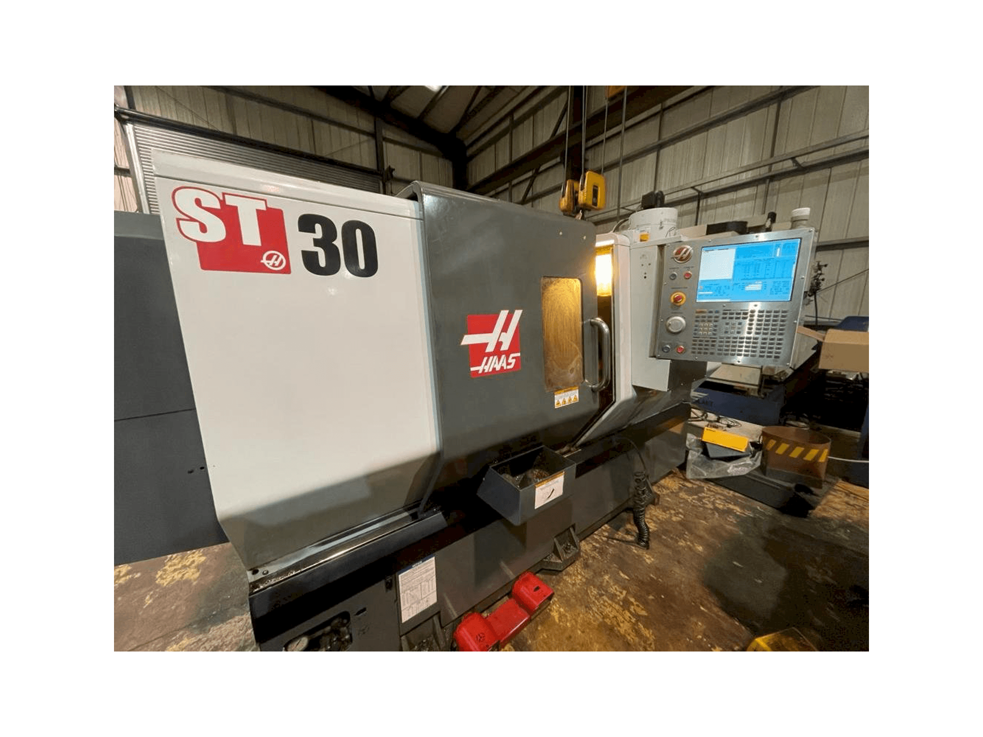 Vooraanzicht van HAAS ST-30 machine
