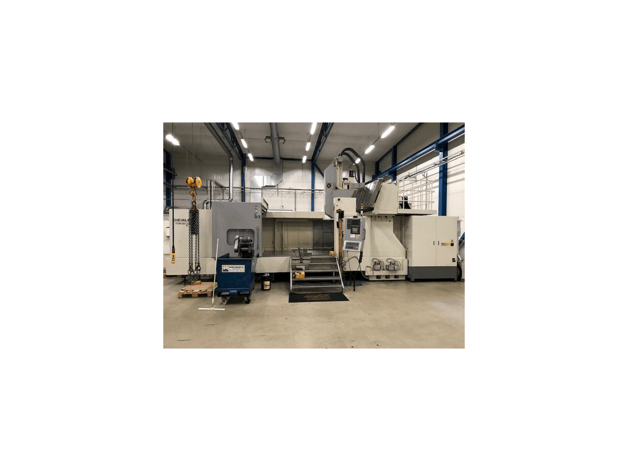 Vooraanzicht van Chevalier FVM-80125DC machine