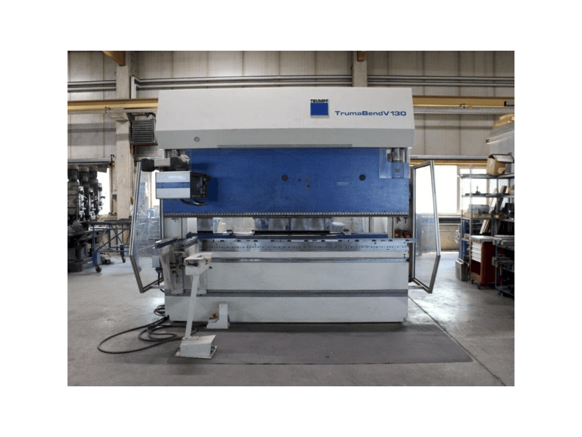 Vooraanzicht van Trumpf TrumaBend V130 machine
