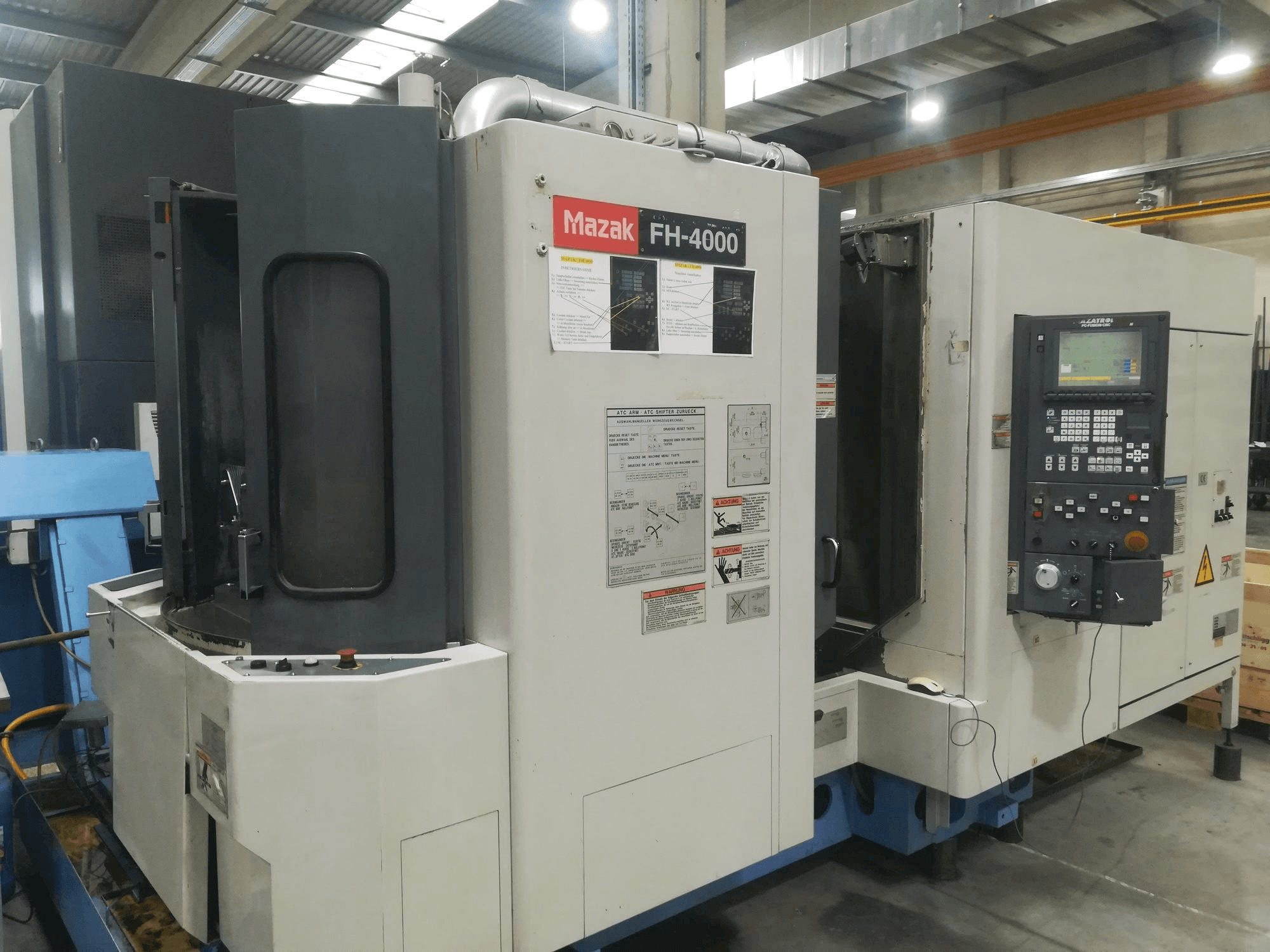 Vooraanzicht van Mazak FH-4000 machine