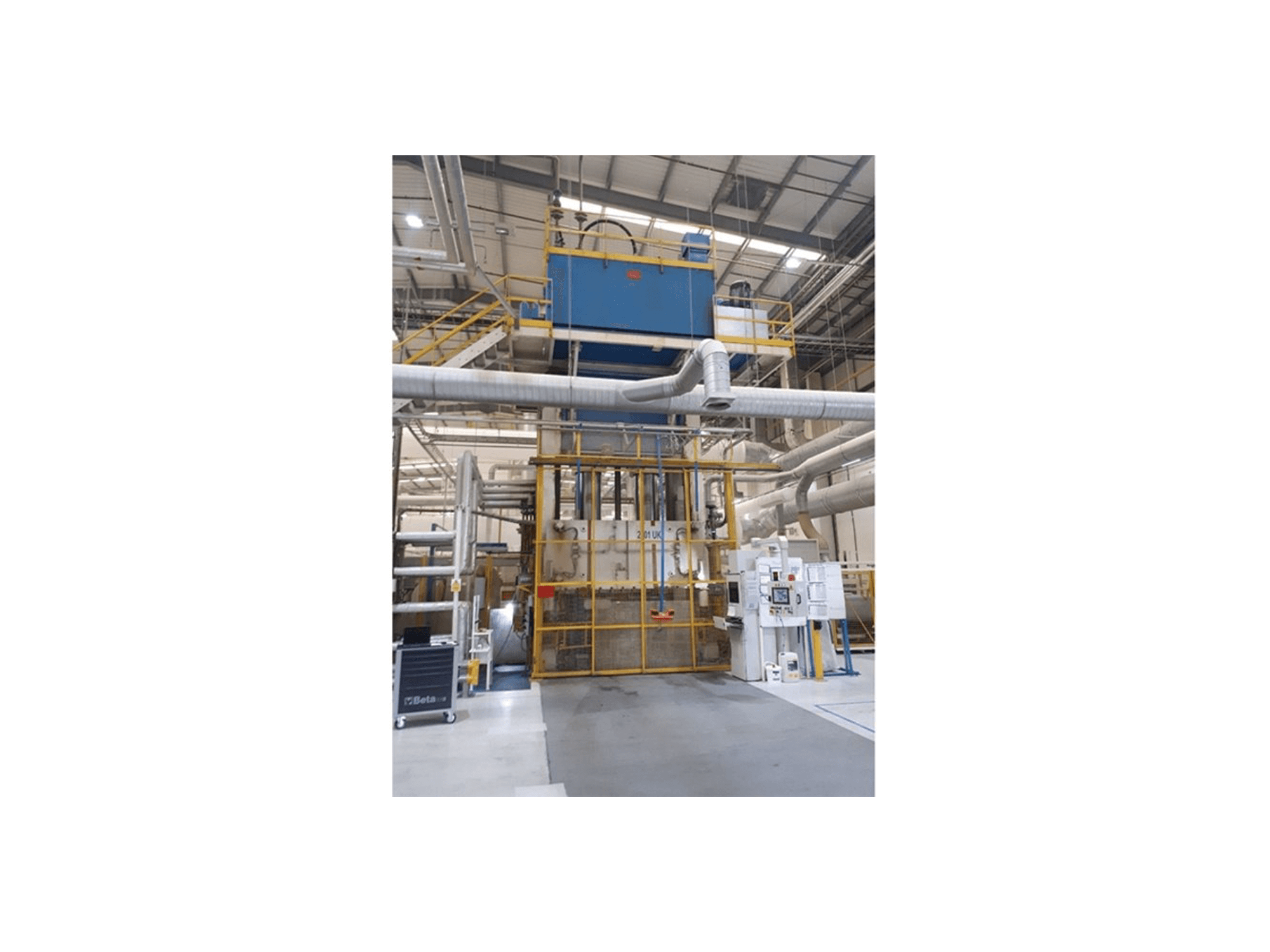 Vooraanzicht van Pinette 2000 Ton machine