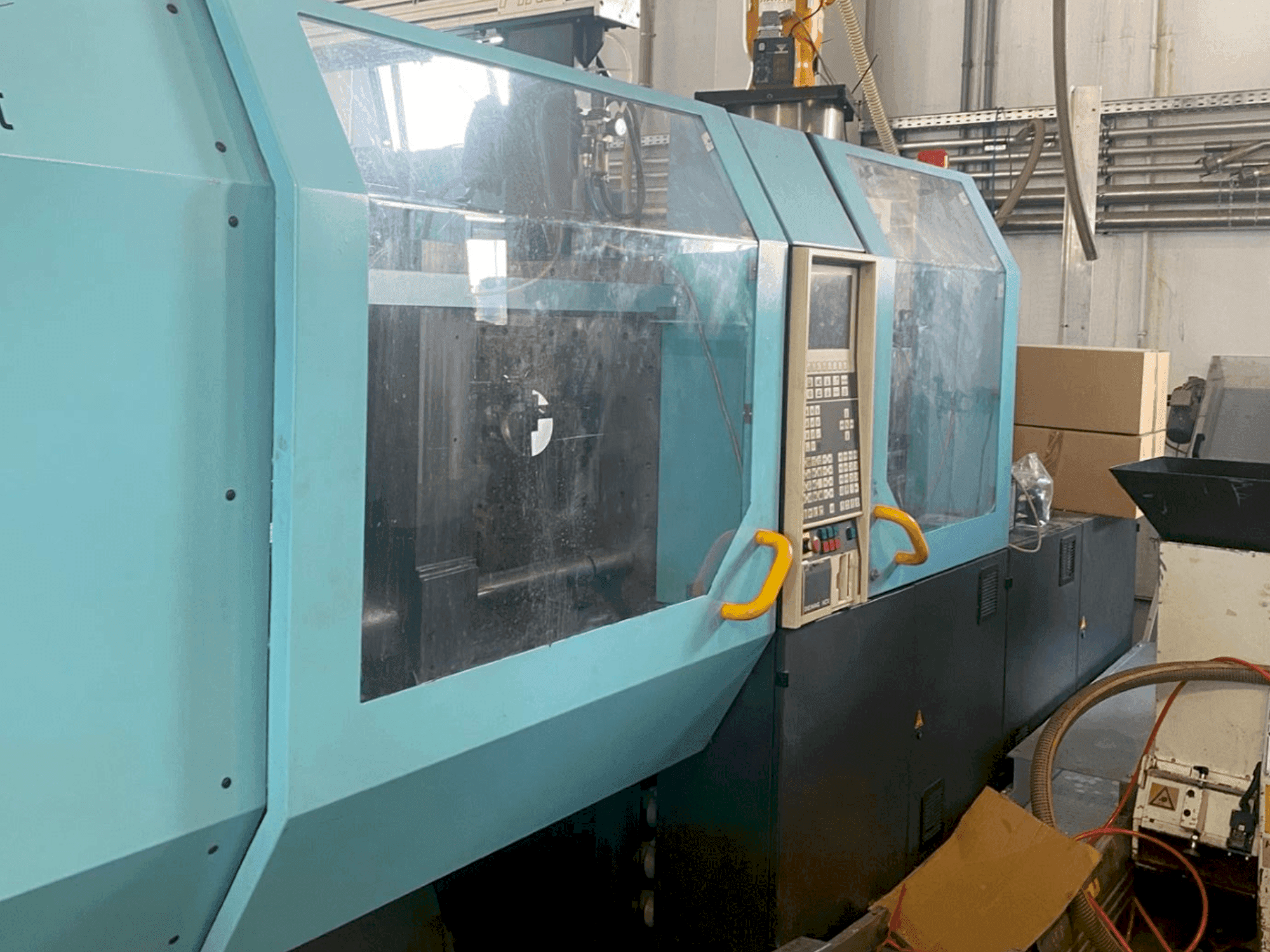 Vooraanzicht van DEMAG Ergotech Compact 1500-610 machine