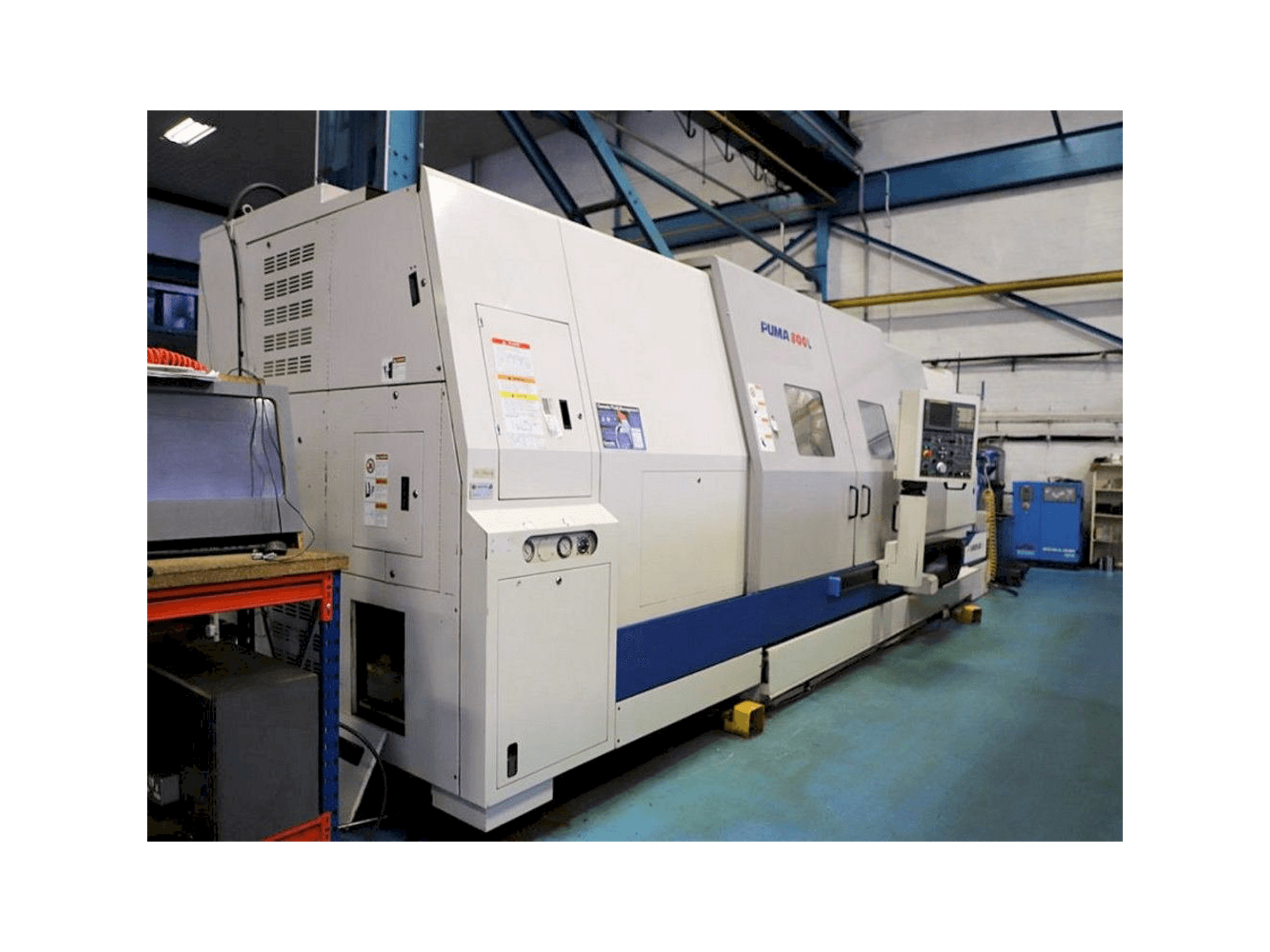 Vooraanzicht van Doosan Puma 800L machine