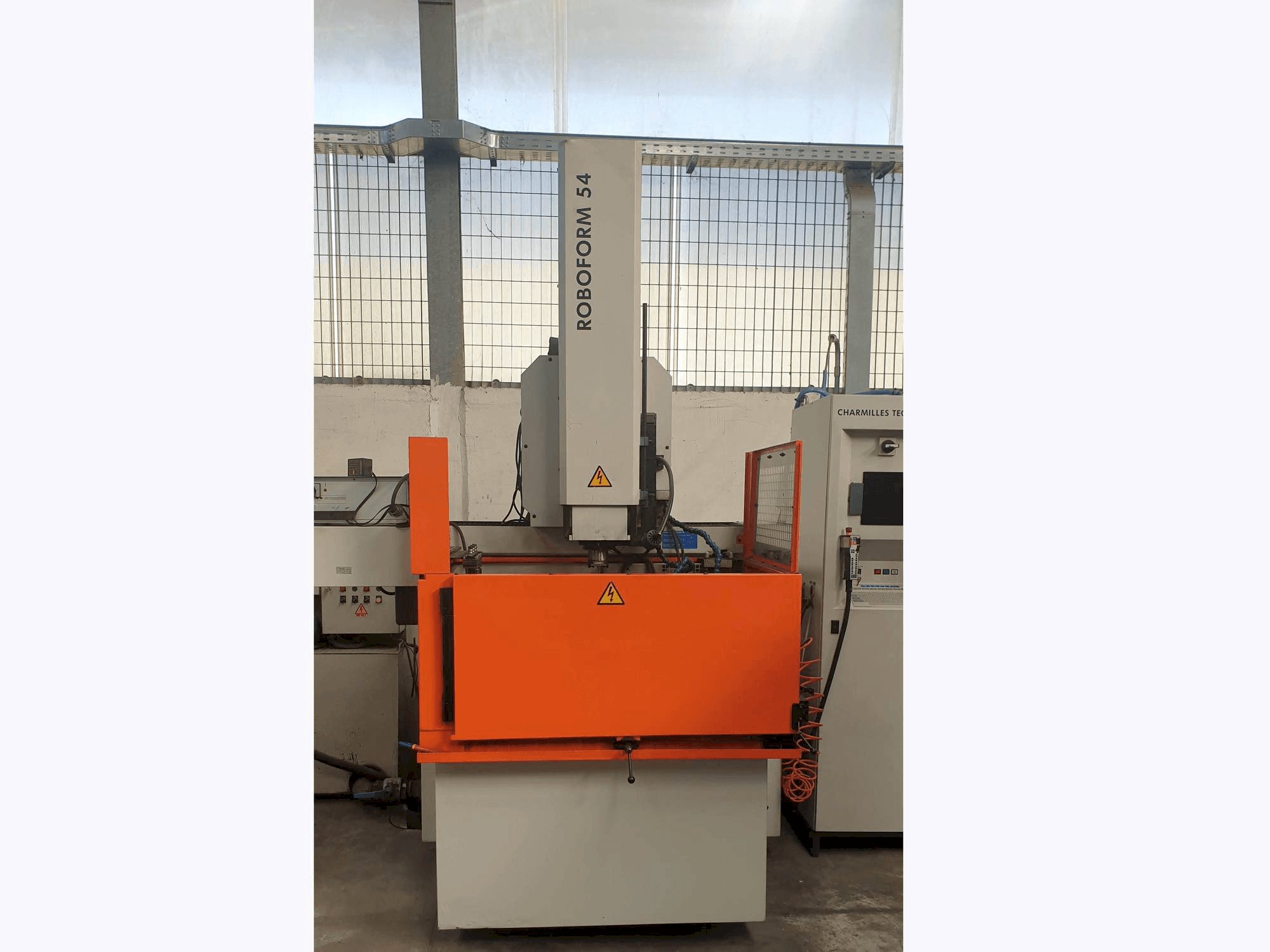 Vooraanzicht van CHARMILLES ROBOFORM 54 machine