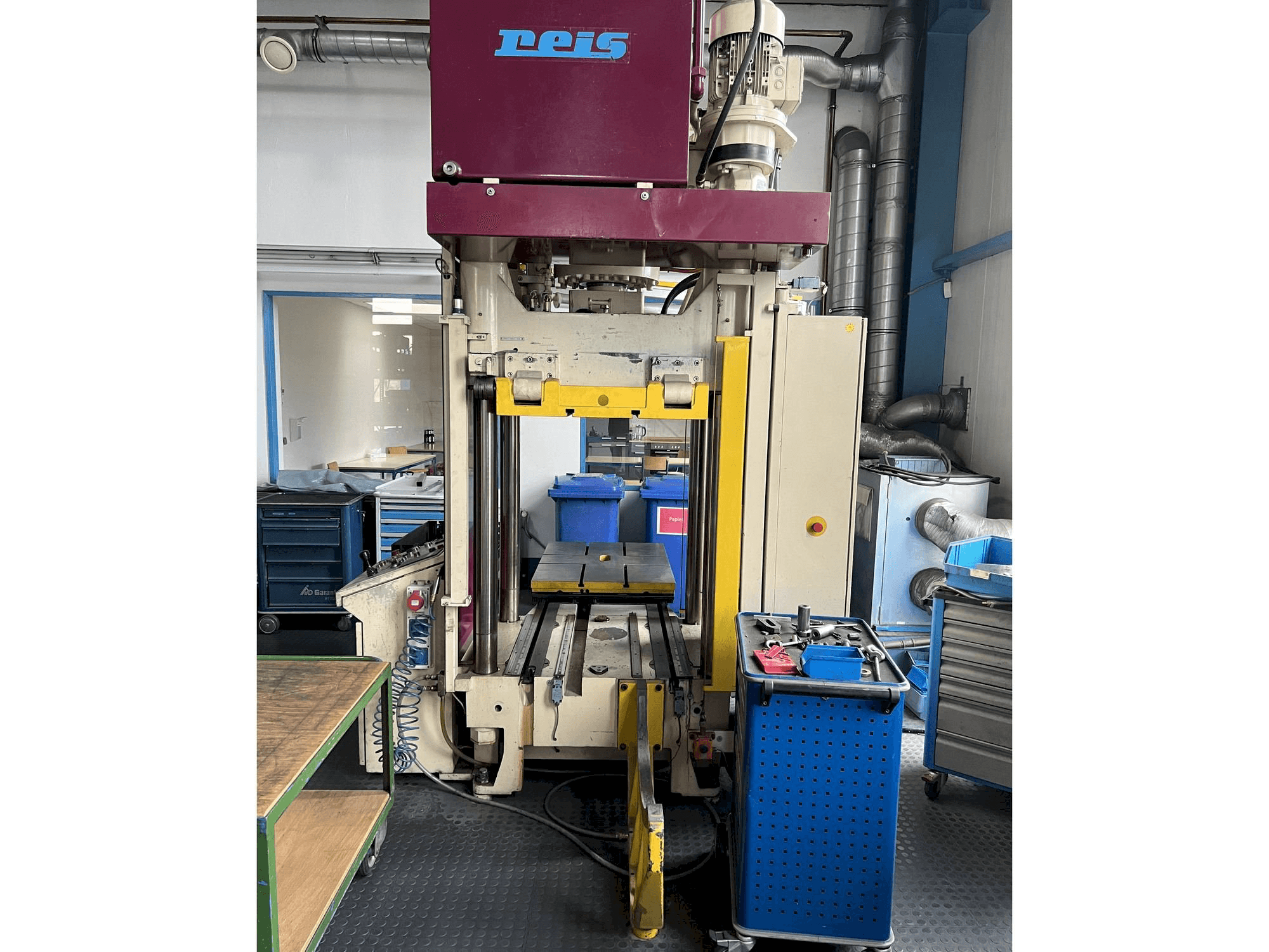 Vooraanzicht van Reis Tus 80-100 machine