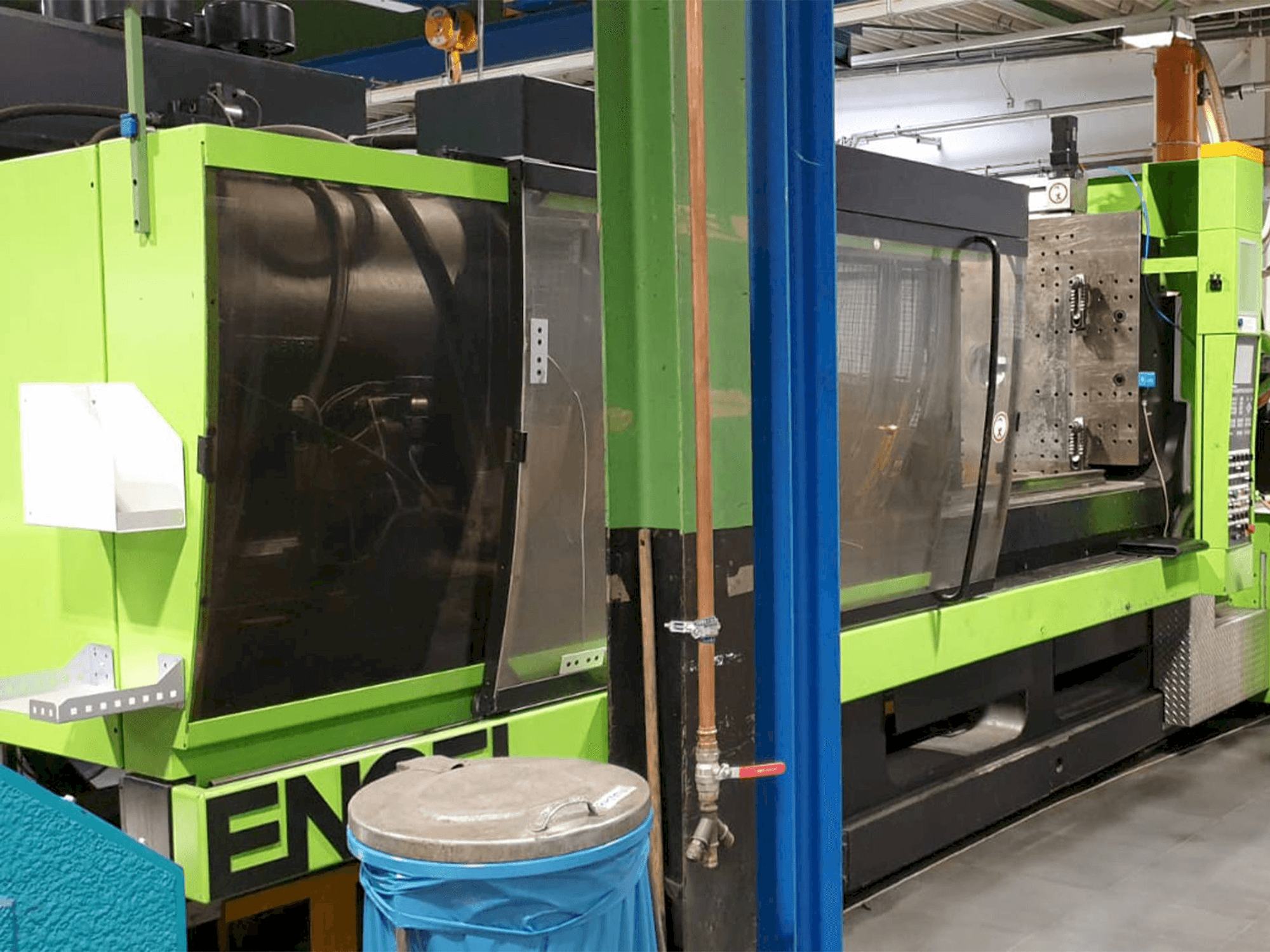 Vooraanzicht van ENGEL ES 2550/500 HL-V machine