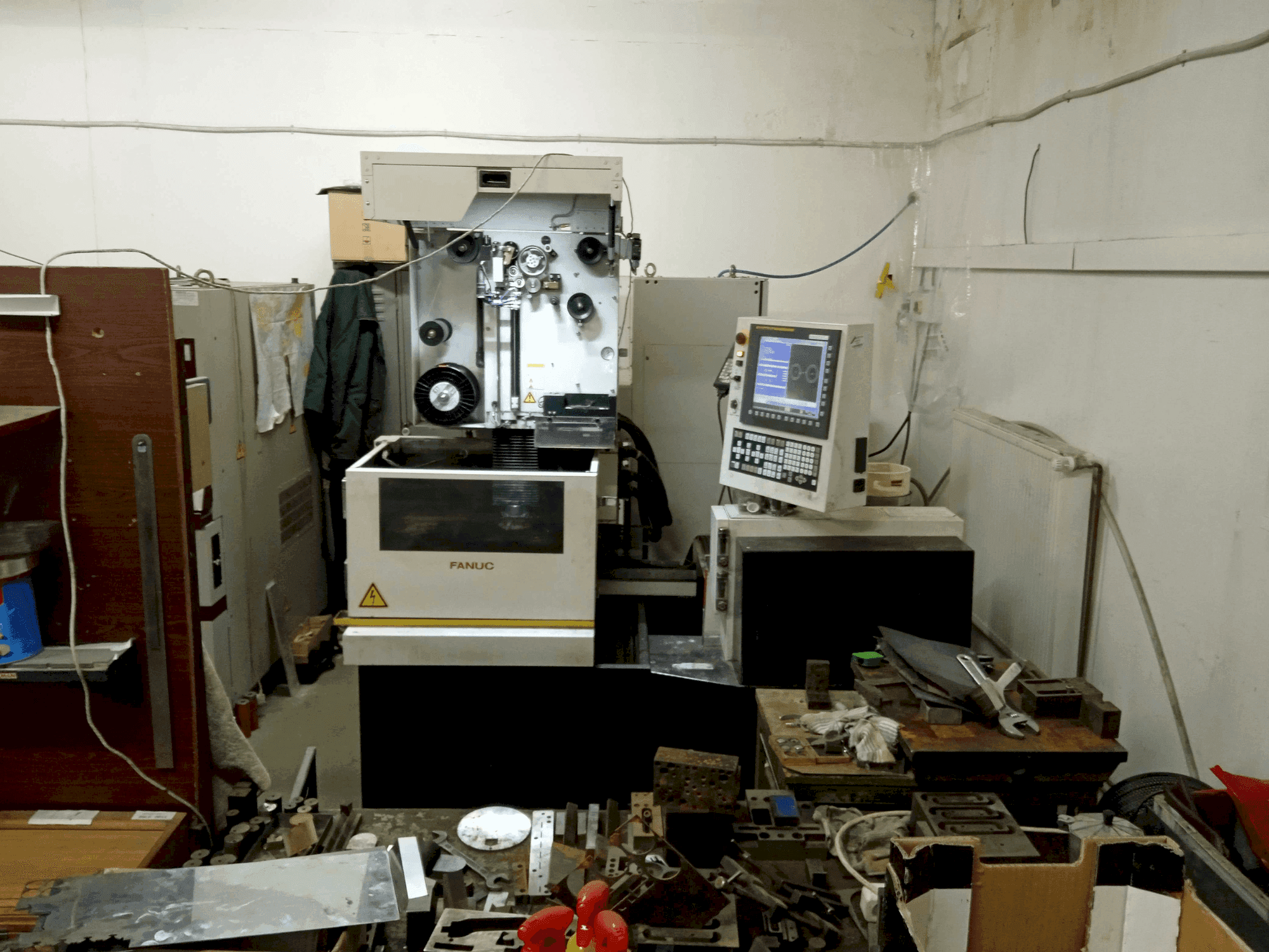 Vooraanzicht van FANUC Robocut Alpha 0iE machine