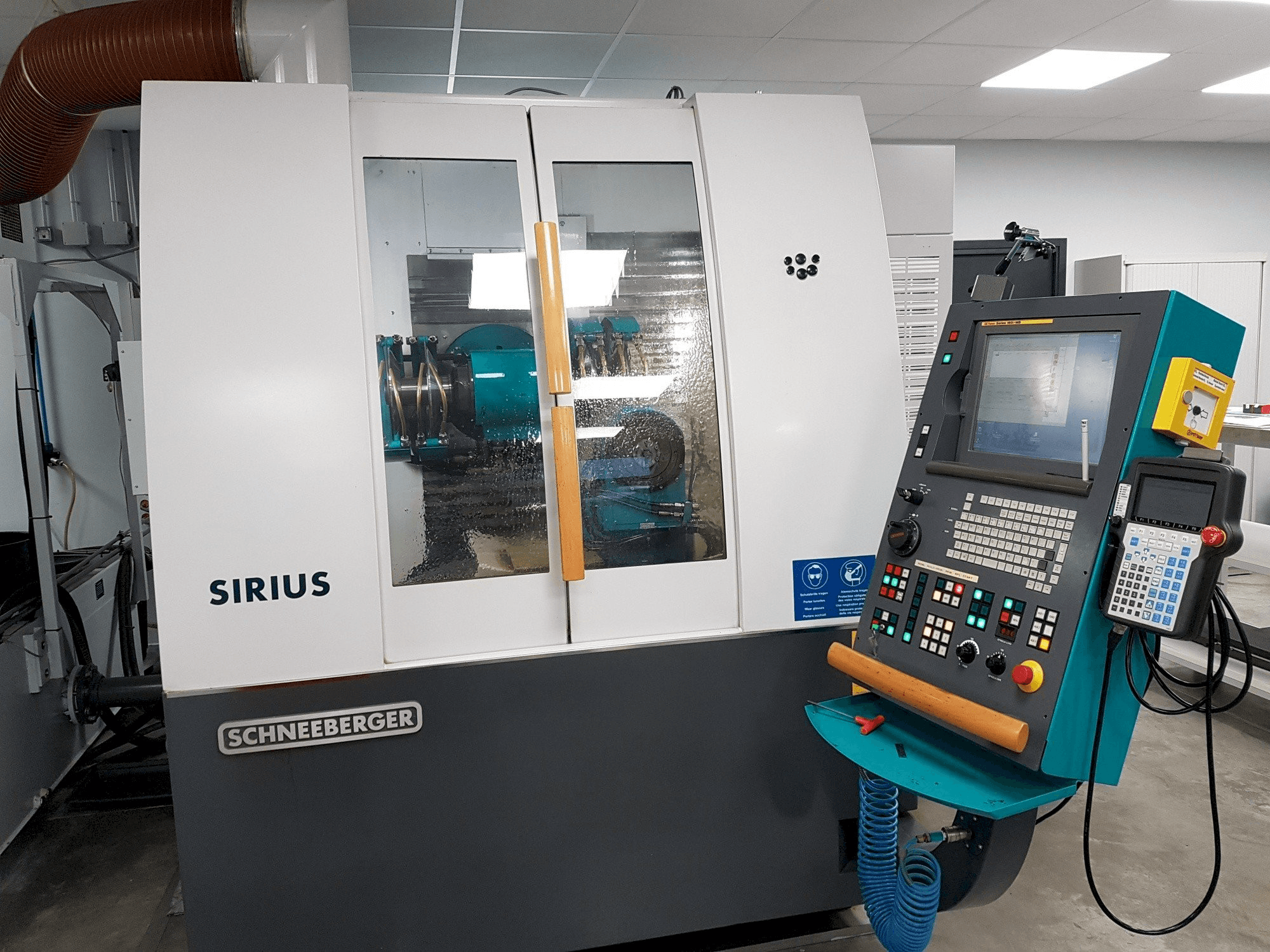 Vooraanzicht van Schneeberger Sirius HPM machine